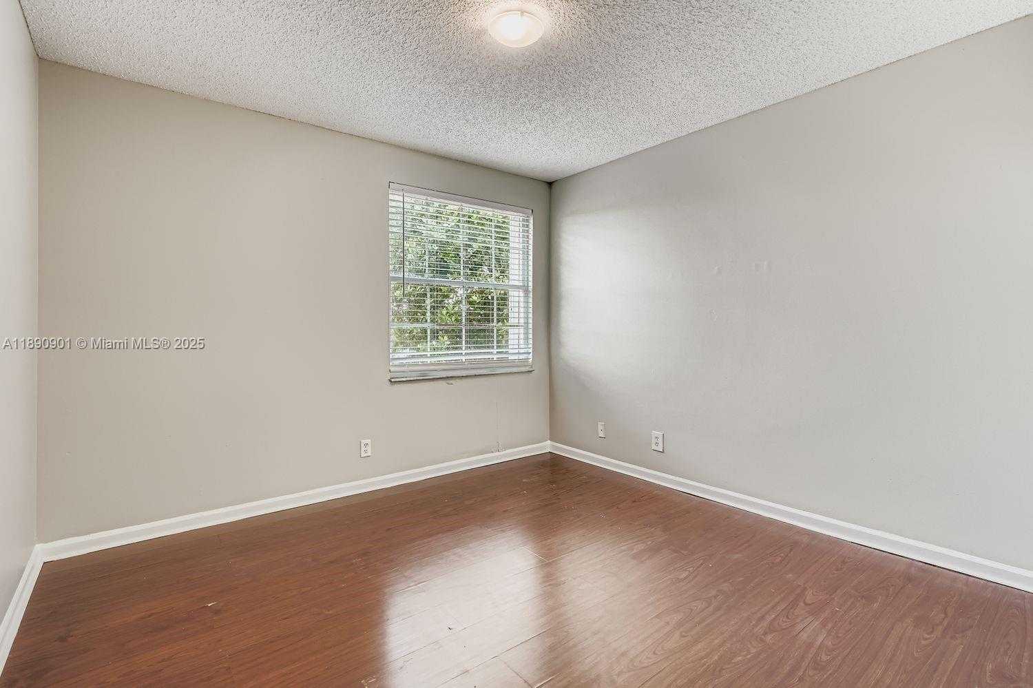 Small Image of 2015 SOUTH WEST 159TH AVE, Miramar Number 23