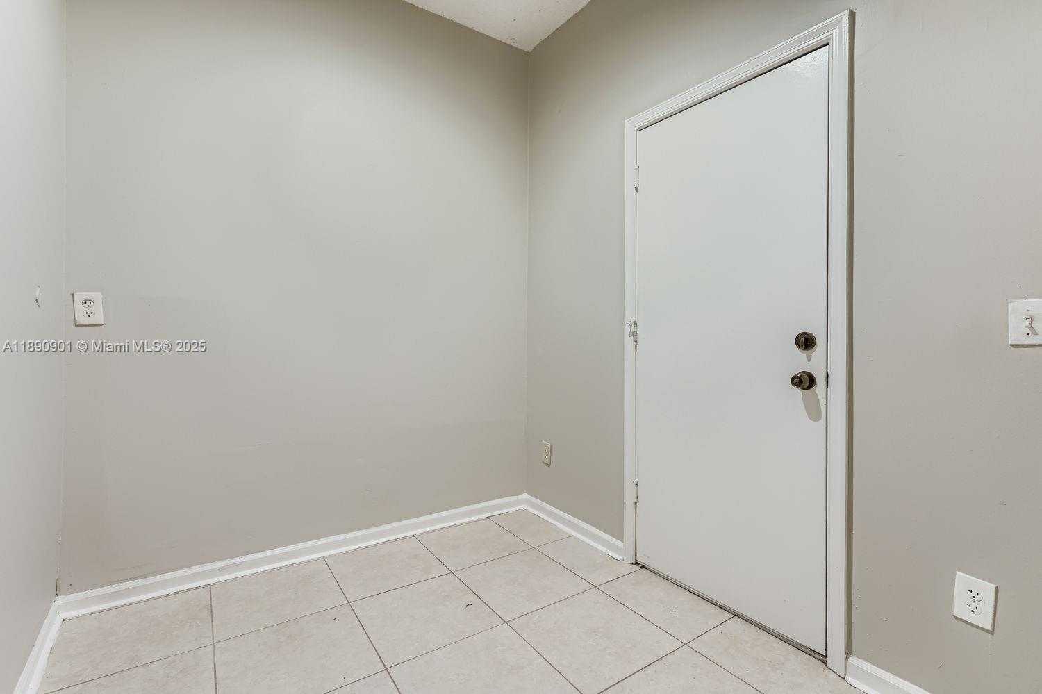 Small Image of 2015 SOUTH WEST 159TH AVE, Miramar Number 26