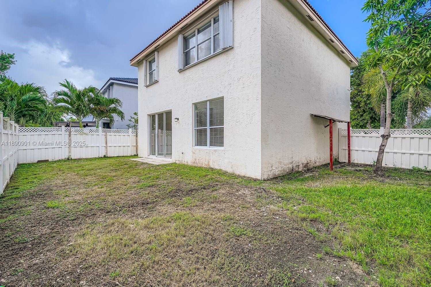Small Image of 2015 SOUTH WEST 159TH AVE, Miramar Number 28