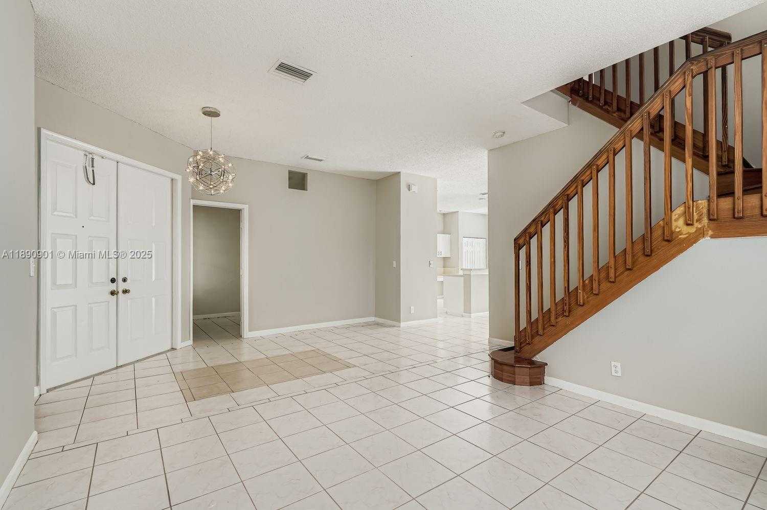 Small Image of 2015 SOUTH WEST 159TH AVE, Miramar Number 5