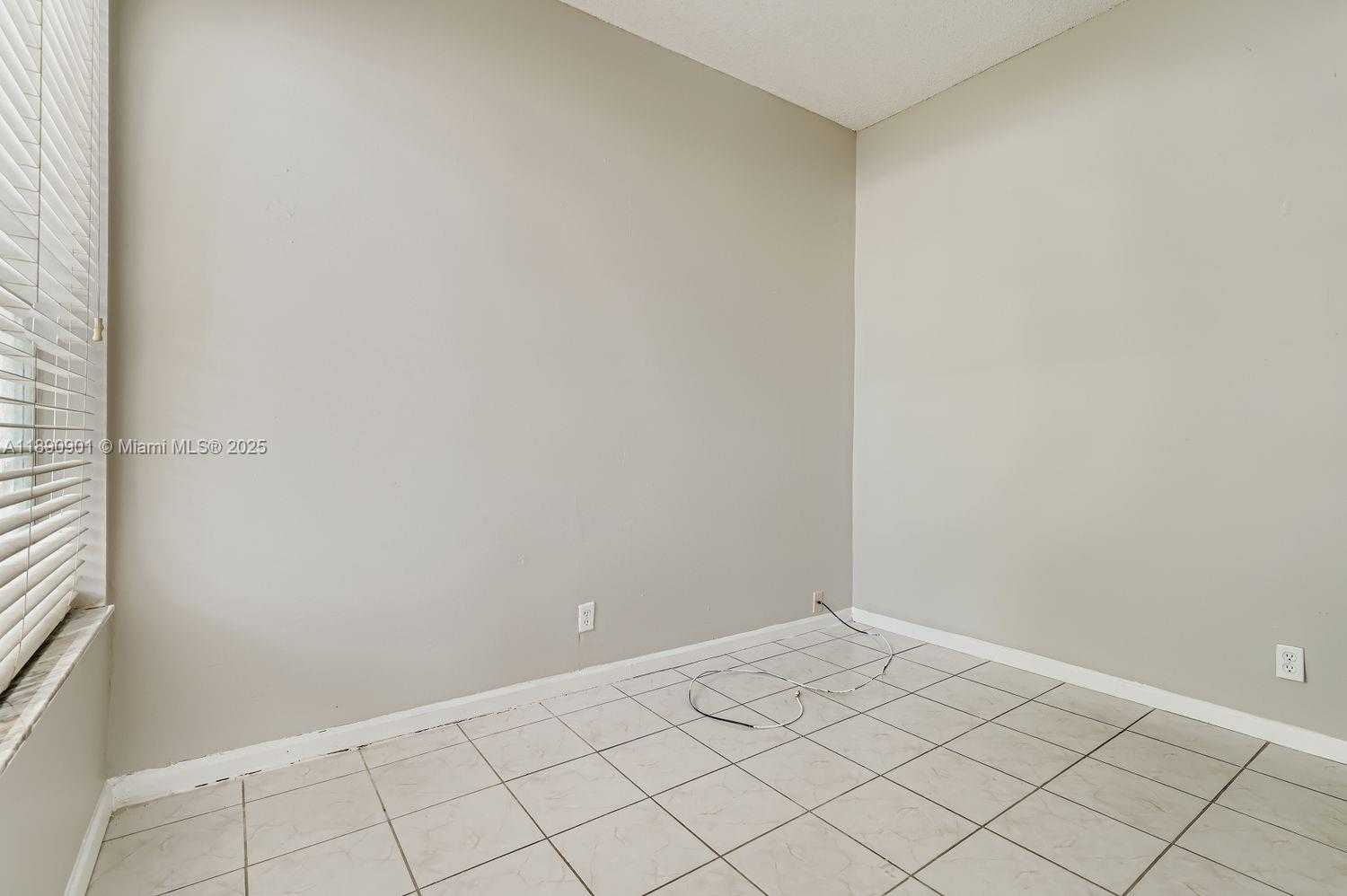 Small Image of 2015 SOUTH WEST 159TH AVE, Miramar Number 7
