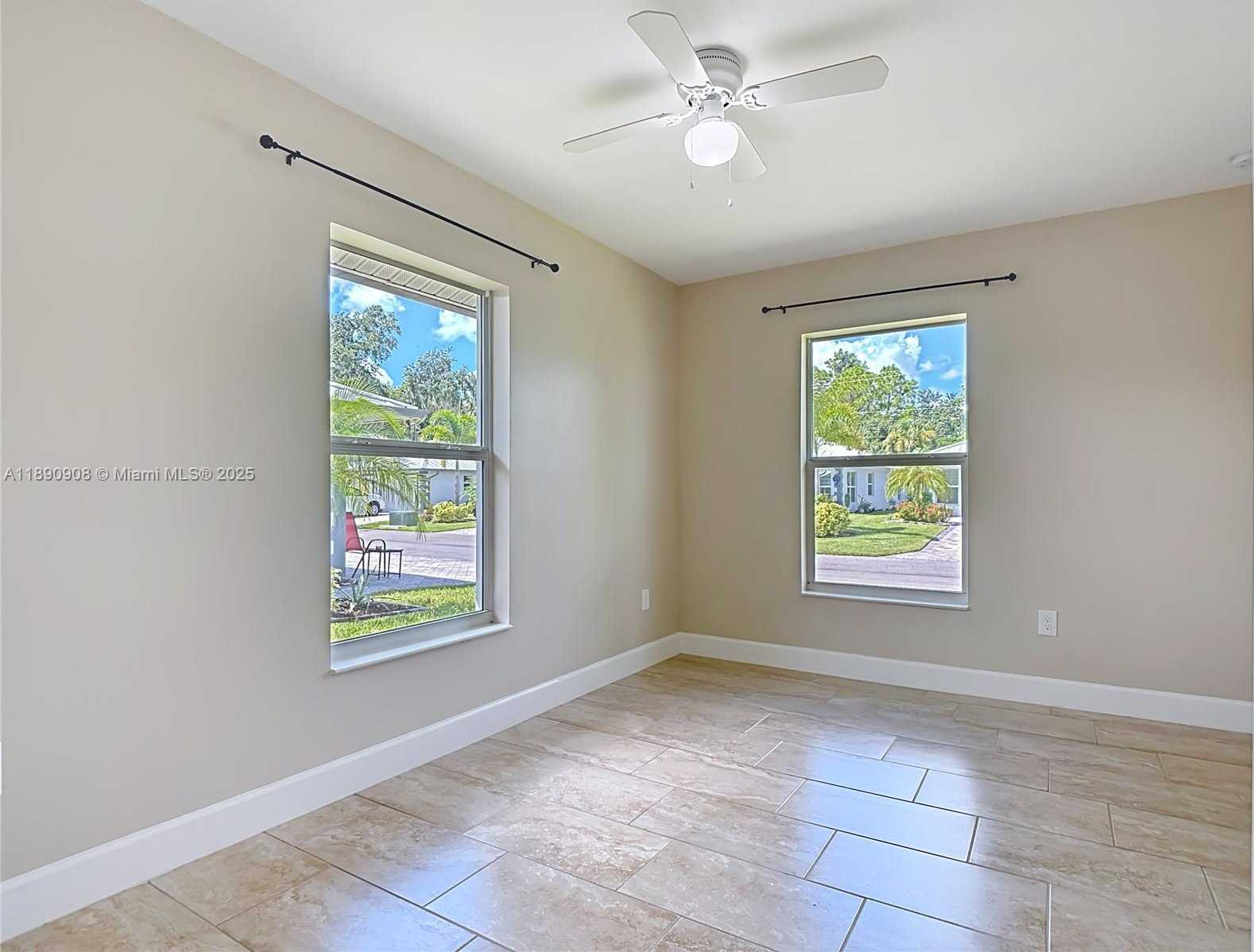 Small Image of 177 VILLAGE CIRCLE, Other City - In The State Of Florida Number 12