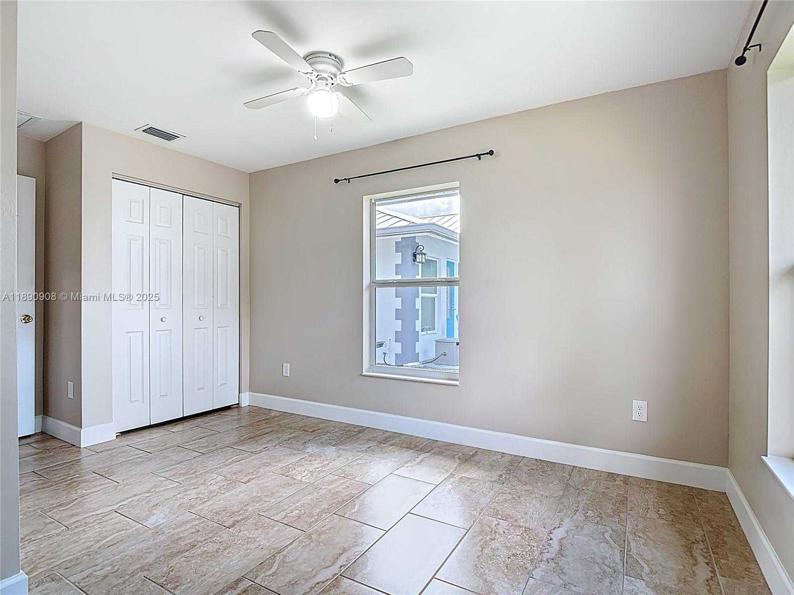 Small Image of 177 VILLAGE CIRCLE, Other City - In The State Of Florida Number 14