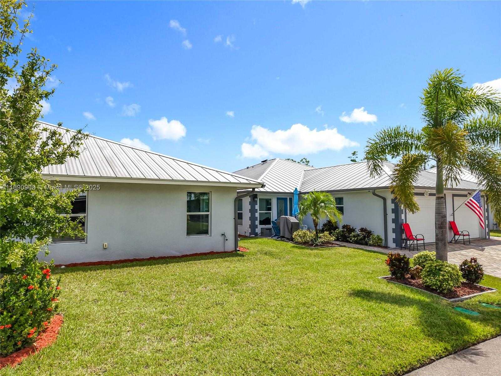 Small Image of 177 VILLAGE CIRCLE, Other City - In The State Of Florida Number 28