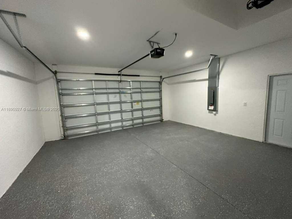 Small Image of 612 Ames St E, Lehigh Acres, FL 33974, USA Number 9