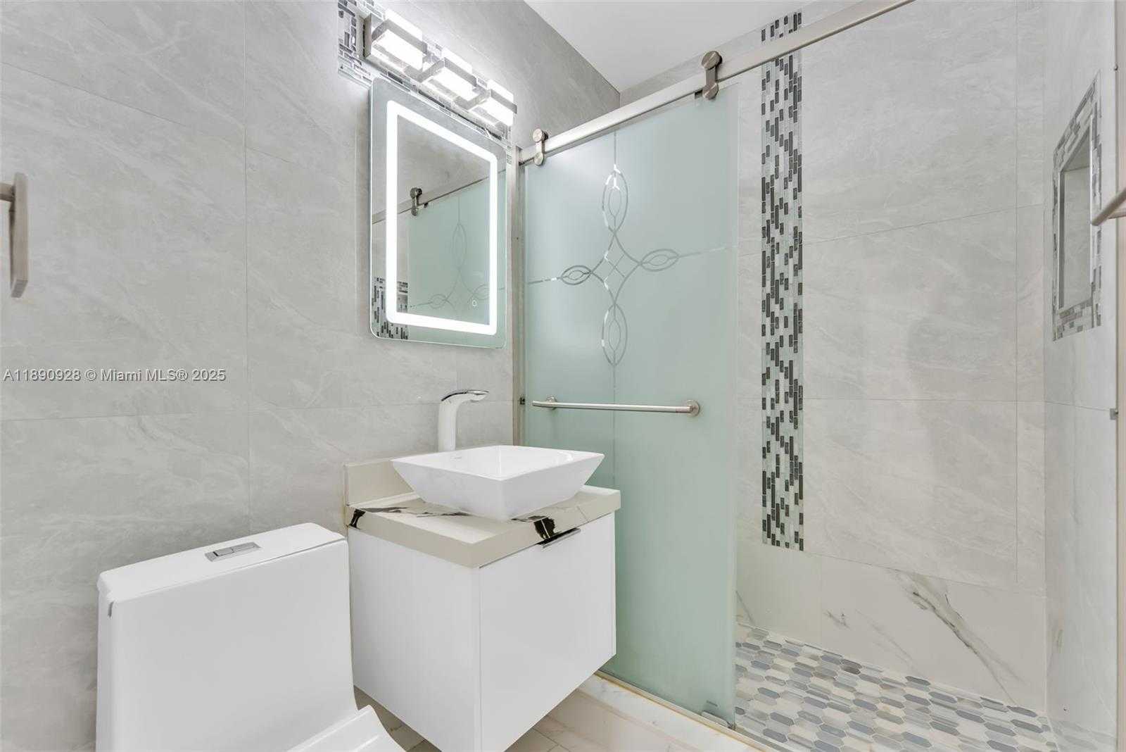 Small Image of 875 EAST 8TH ST, Hialeah Number 15
