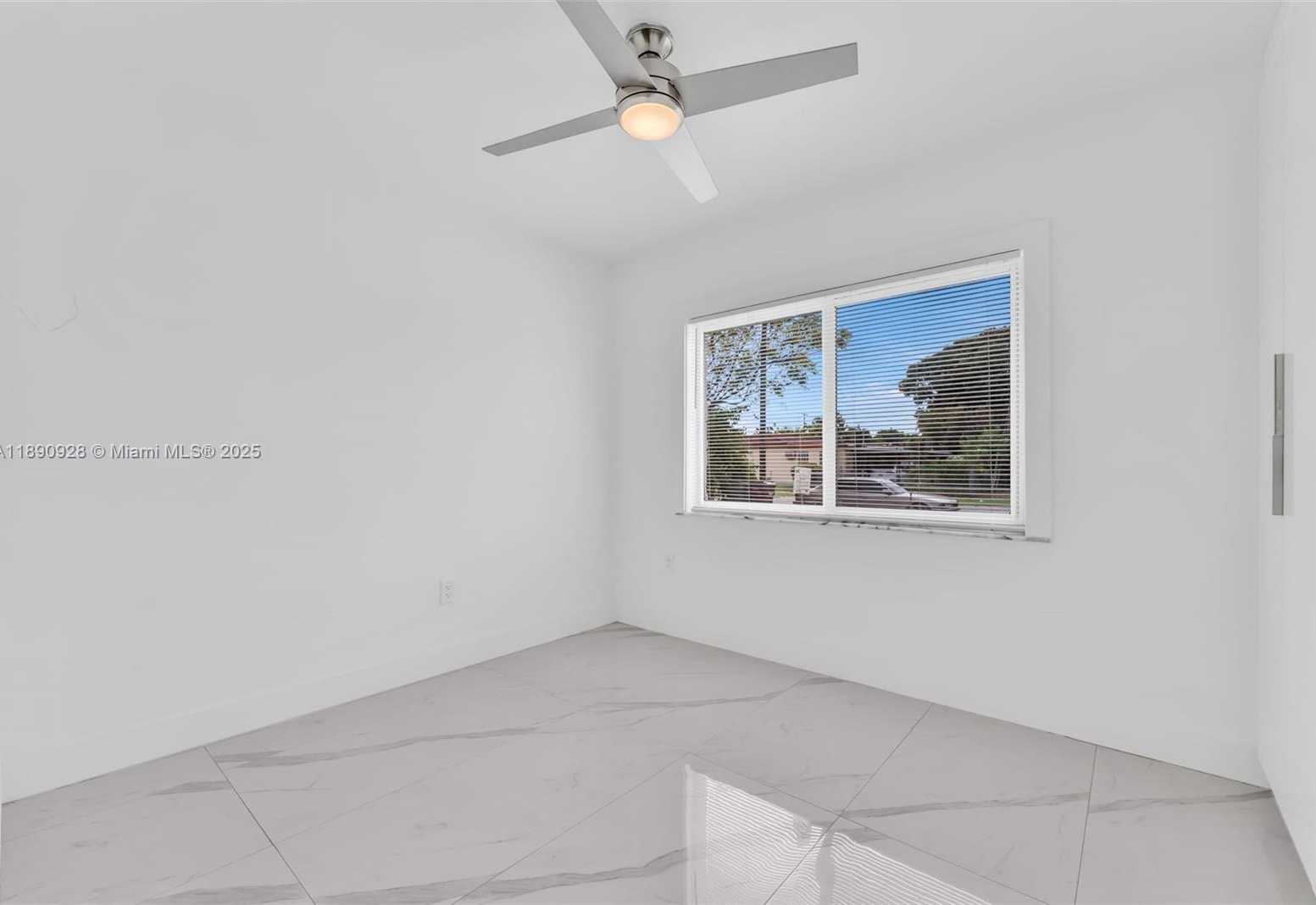 Small Image of 875 EAST 8TH ST, Hialeah Number 20