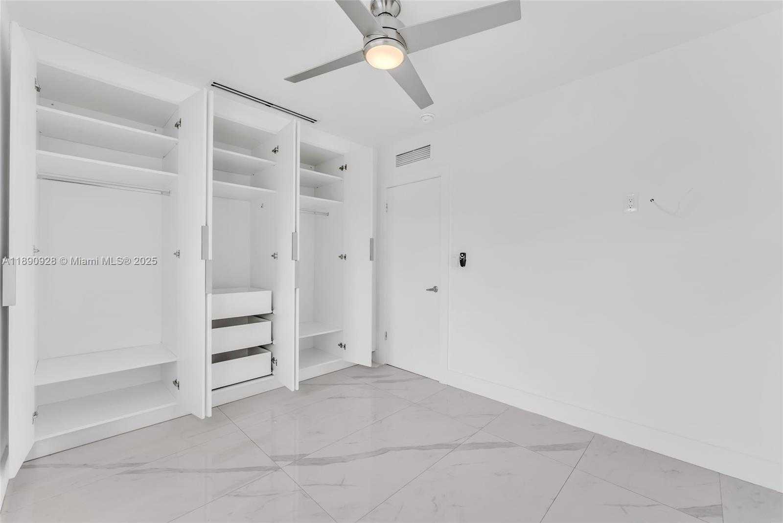 Small Image of 875 EAST 8TH ST, Hialeah Number 22