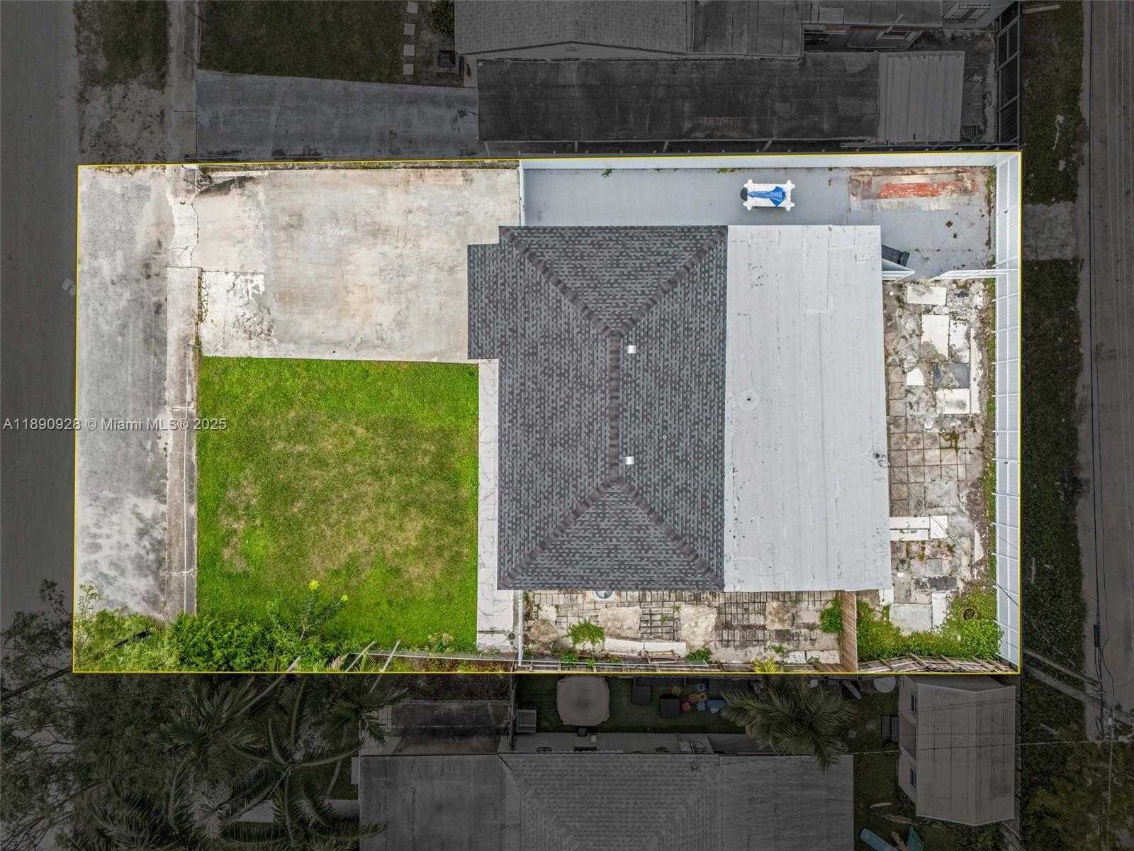 Small Image of 875 EAST 8TH ST, Hialeah Number 31
