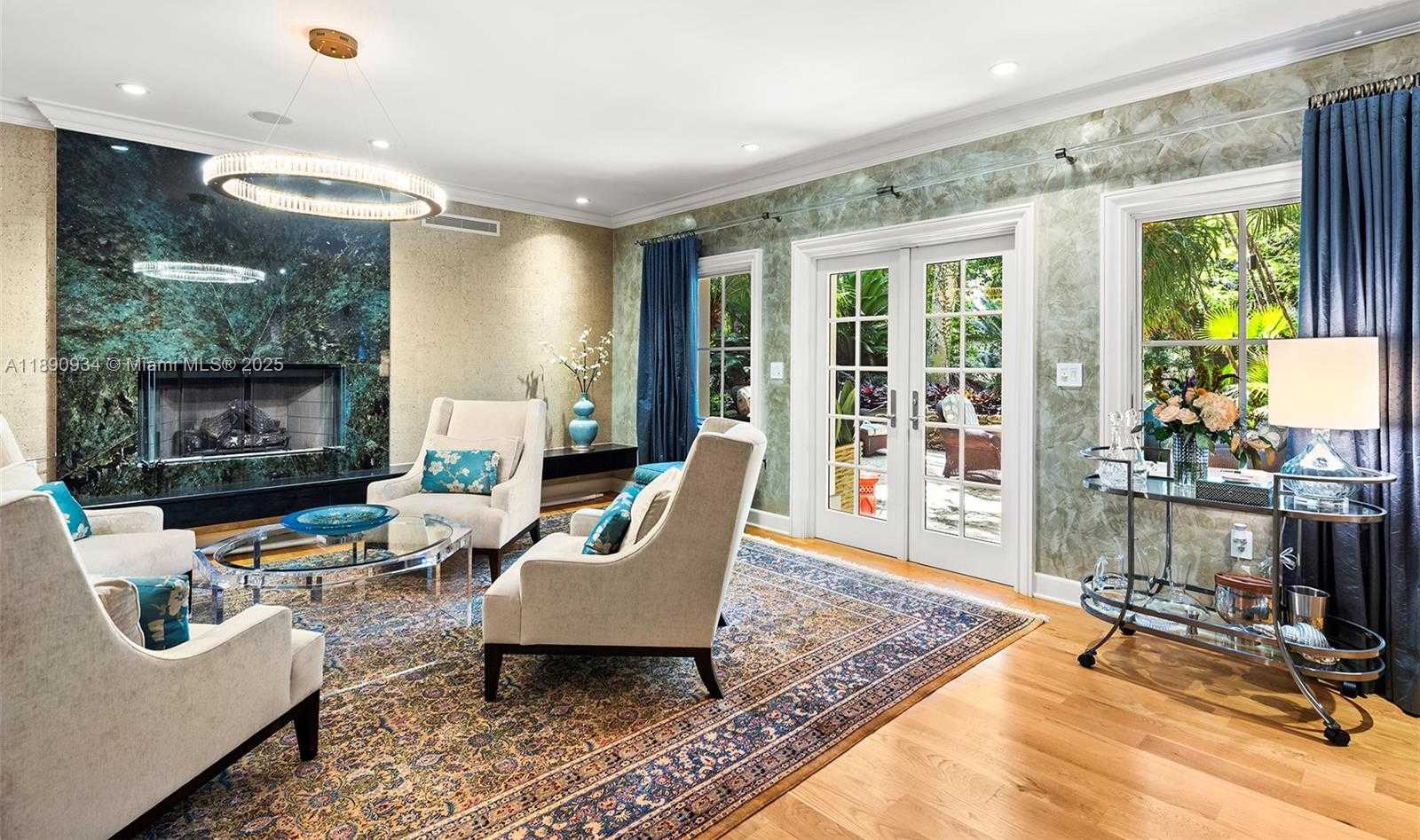 Small Image of 5400 KERWOOD OAKS DR, Coral Gables Number 17