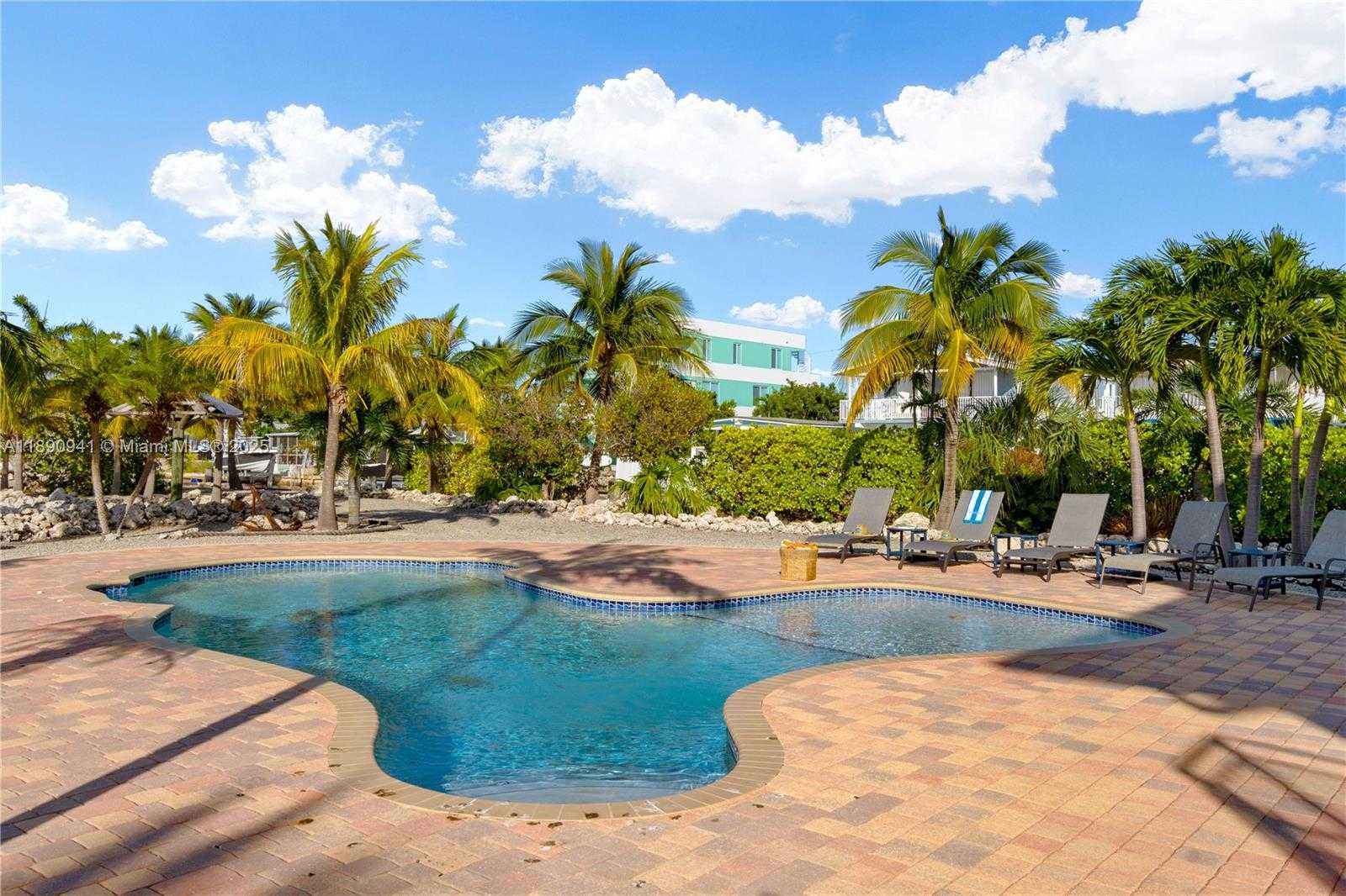 Small Image of 301 OLEANDER DR, Tavernier Number 12