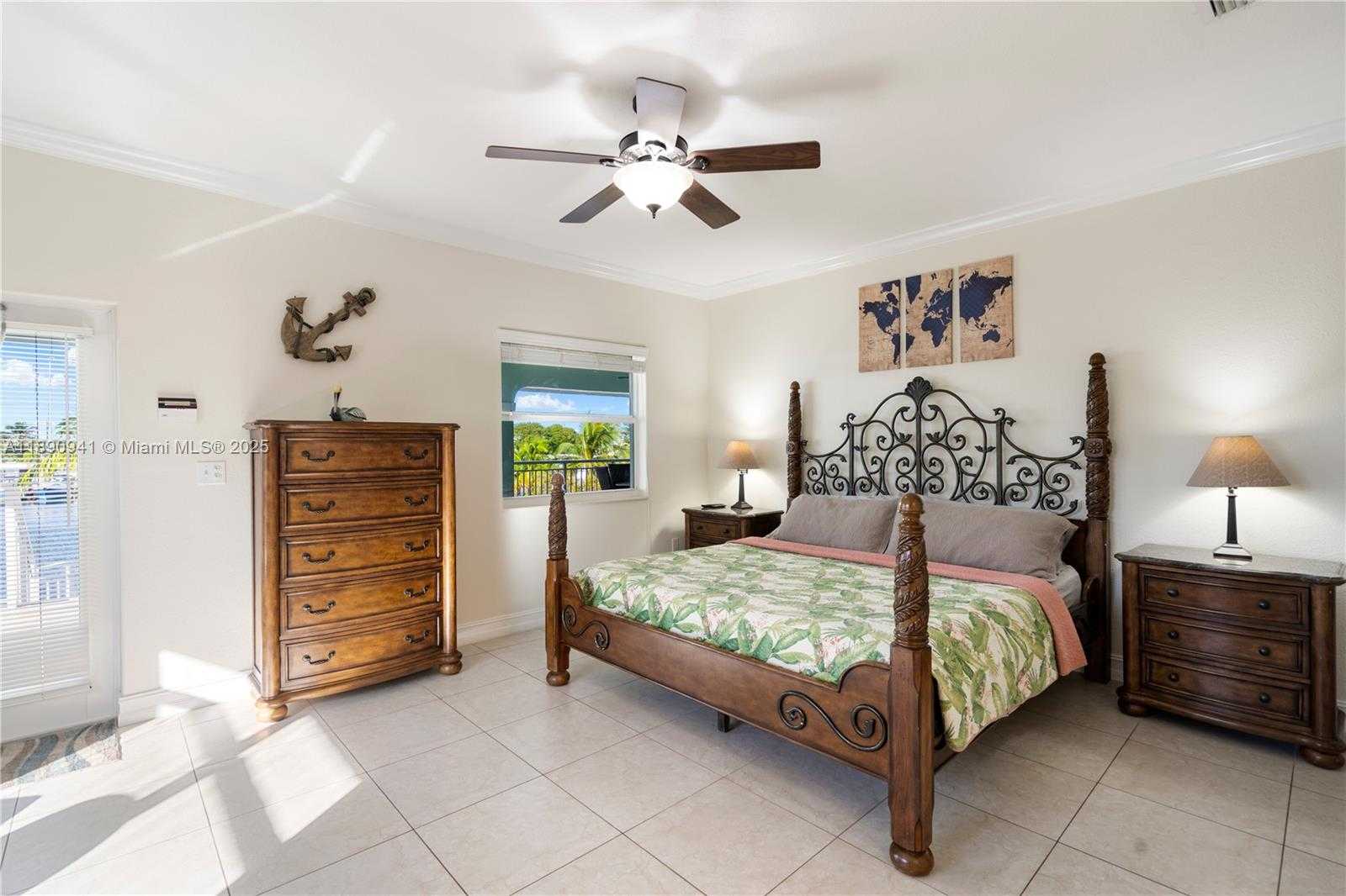 Small Image of 301 OLEANDER DR, Tavernier Number 25