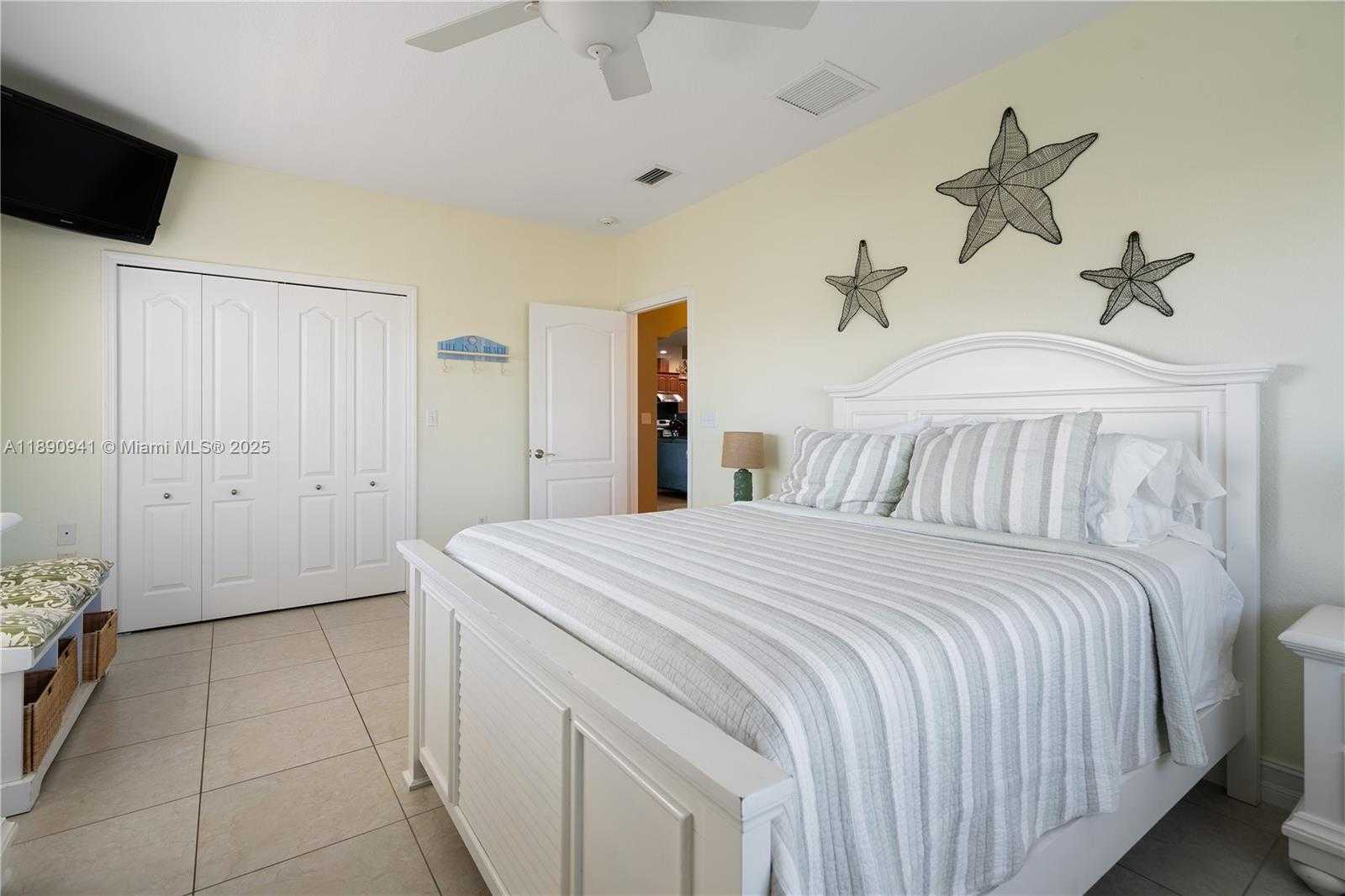 Small Image of 301 OLEANDER DR, Tavernier Number 38