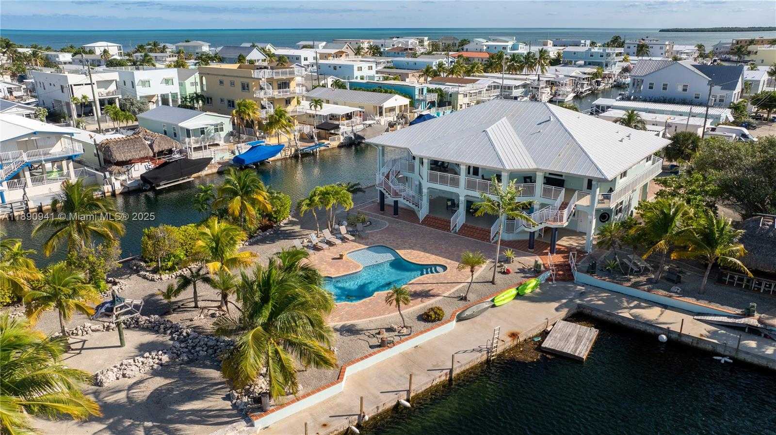 Small Image of 301 OLEANDER DR, Tavernier Number 4