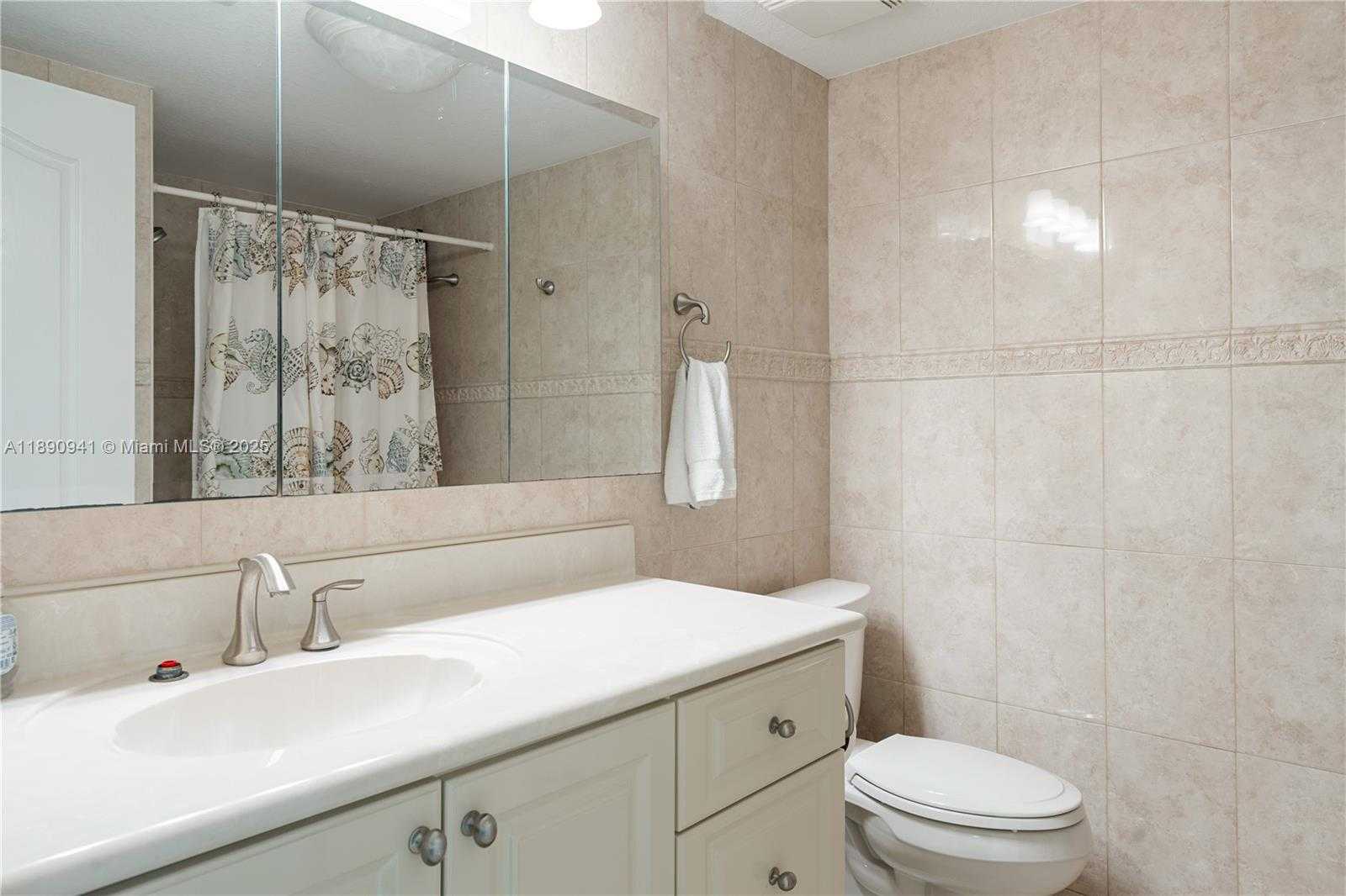 Small Image of 301 OLEANDER DR, Tavernier Number 44