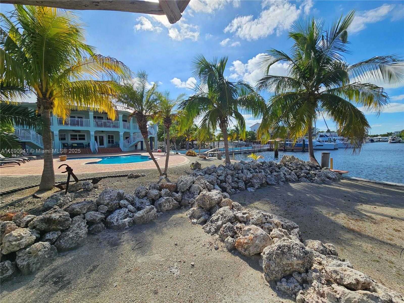 Small Image of 301 OLEANDER DR, Tavernier Number 56