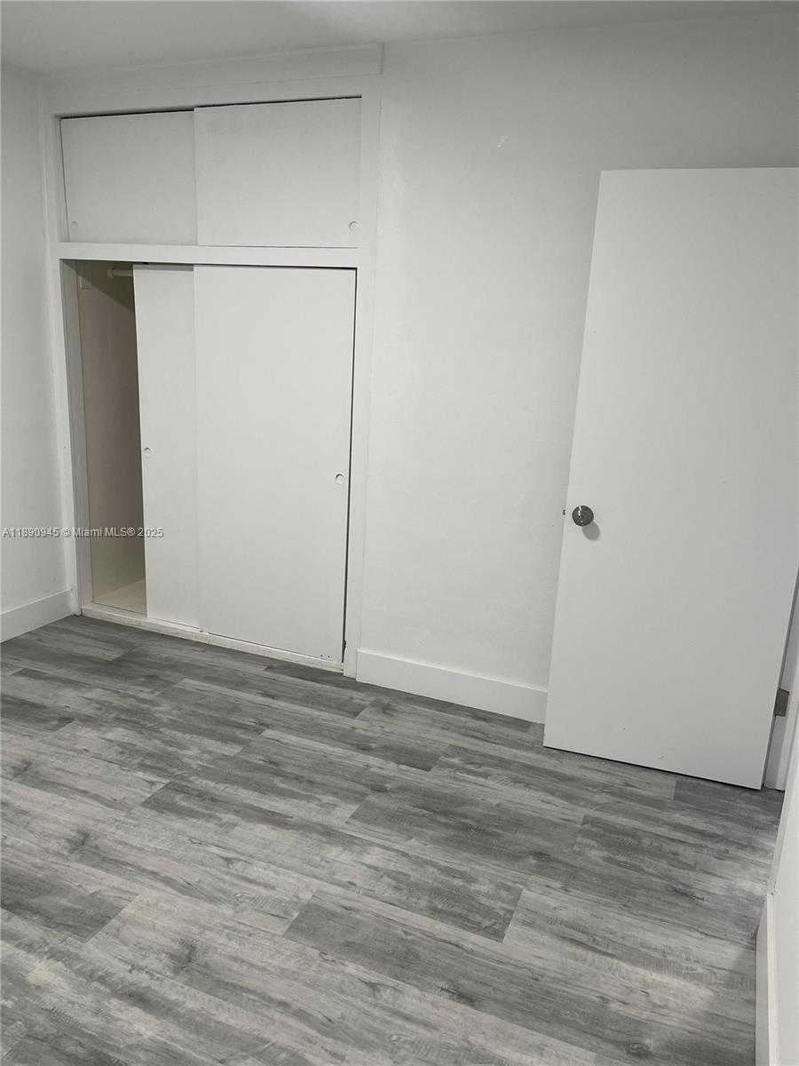 Small Image of 1220 NORTH WEST 180TH TER, Miami Gardens Number 19