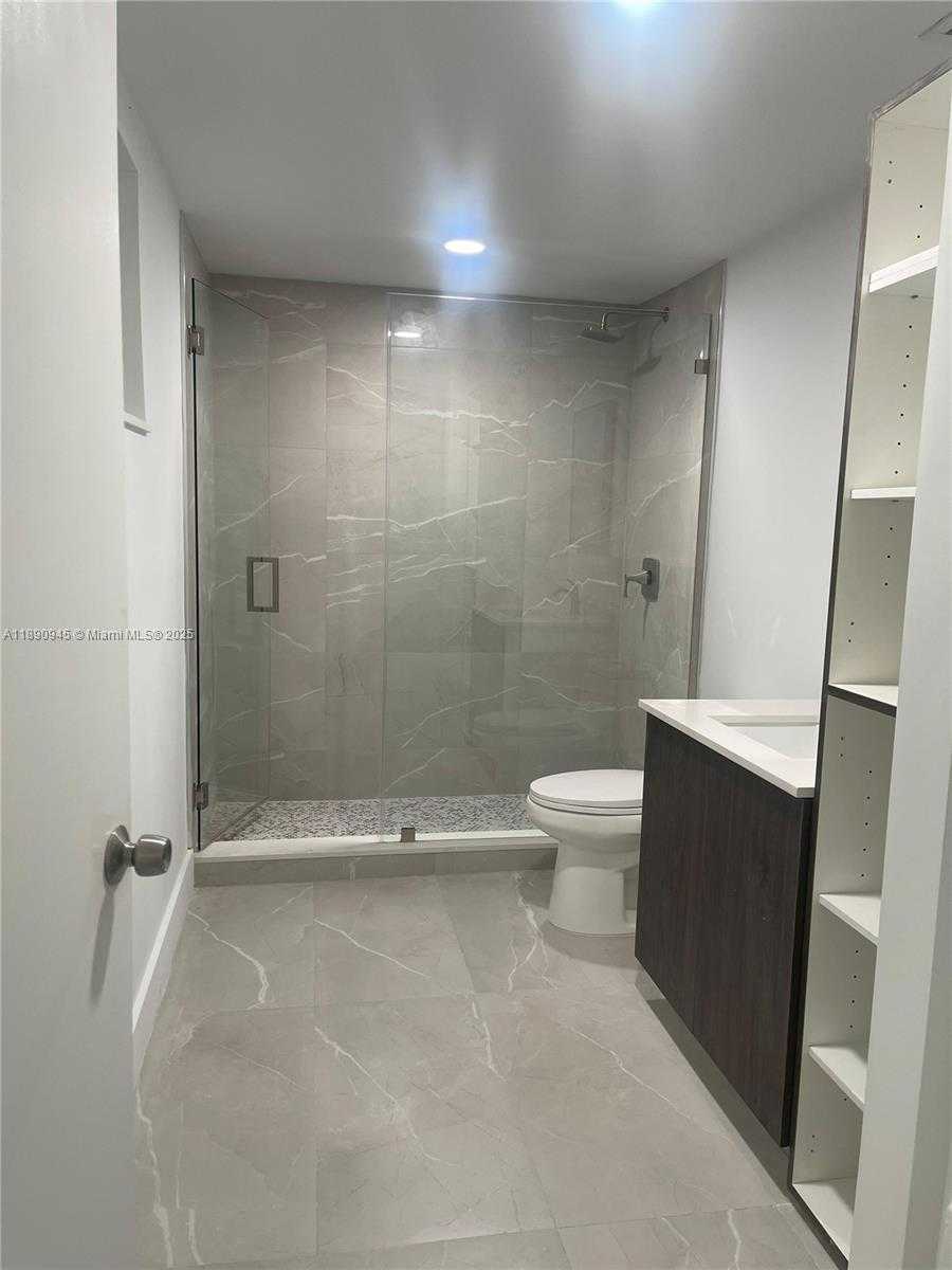 Small Image of 1220 NORTH WEST 180TH TER, Miami Gardens Number 21