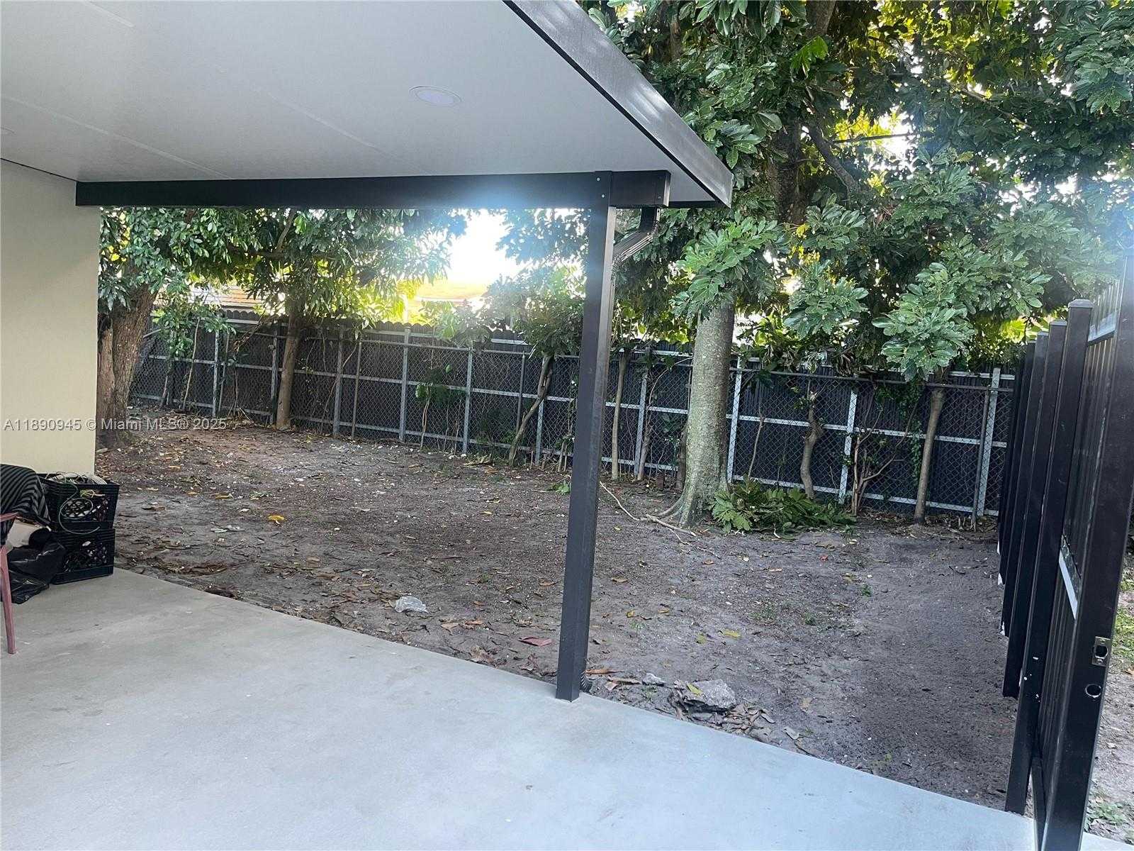 Small Image of 1220 NORTH WEST 180TH TER, Miami Gardens Number 28