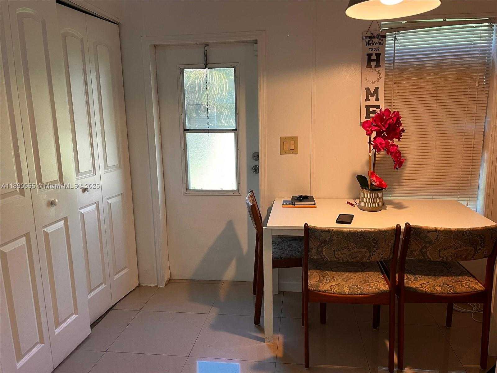Small Image of 909 SW 131 WAY, Davie Number 19