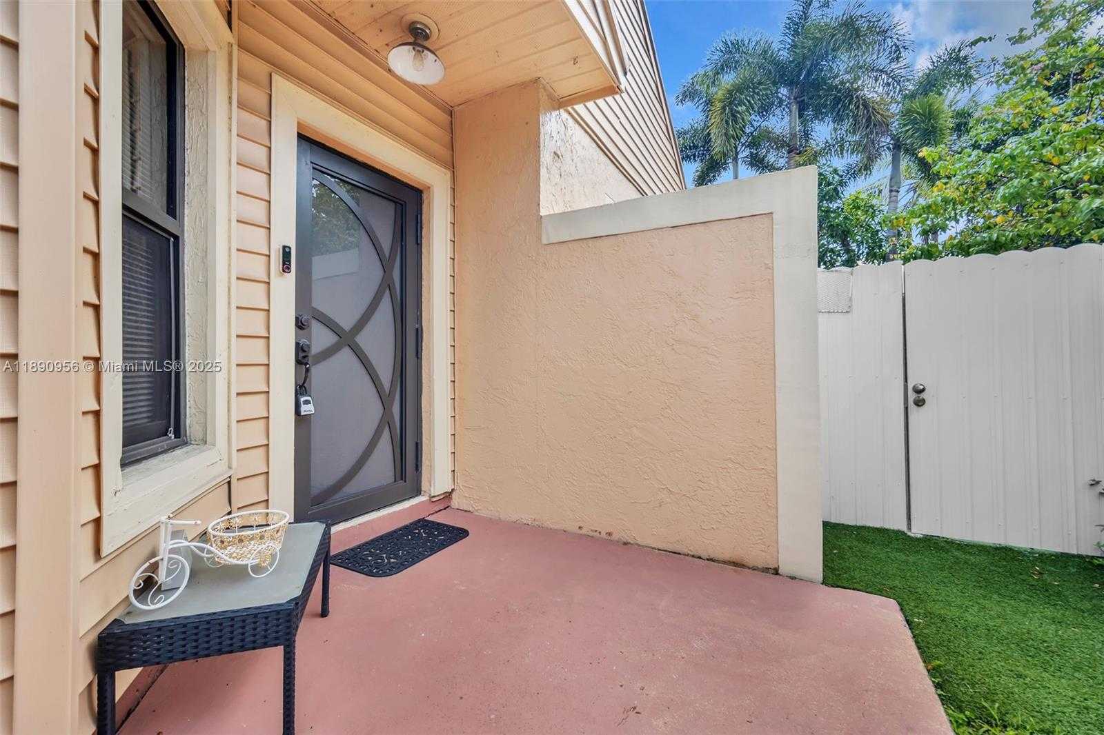 Small Image of 8330 SOUTH WEST 12TH ST, Pembroke Pines Number 14
