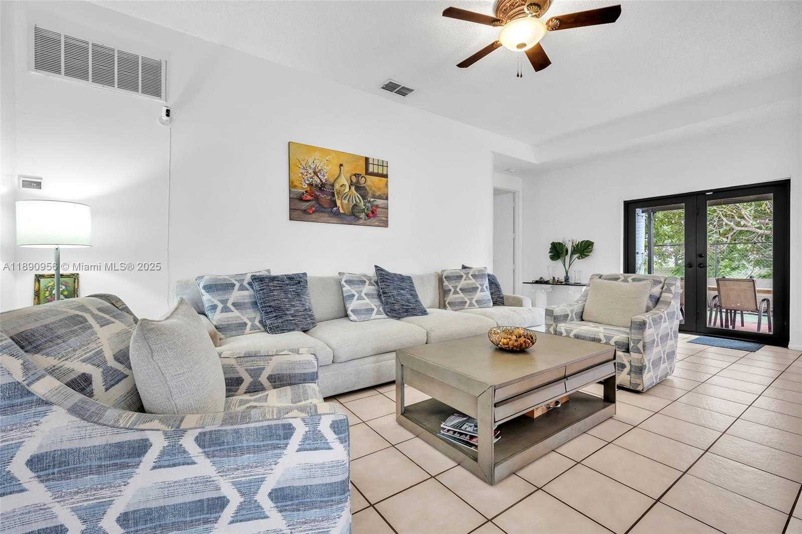 Small Image of 8330 SOUTH WEST 12TH ST, Pembroke Pines Number 3
