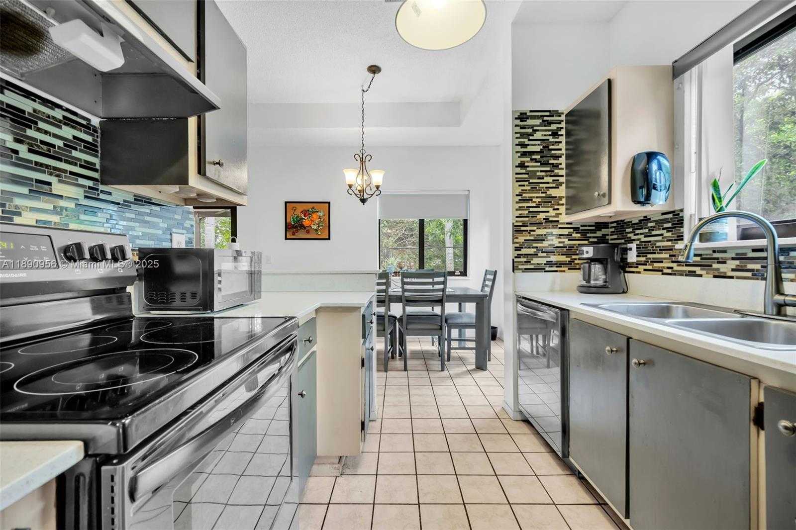 Small Image of 8330 SOUTH WEST 12TH ST, Pembroke Pines Number 6