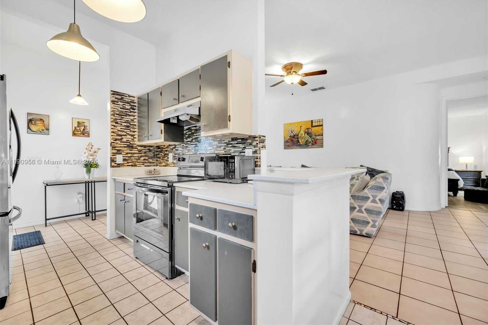 Small Image of 8330 SOUTH WEST 12TH ST, Pembroke Pines Number 8