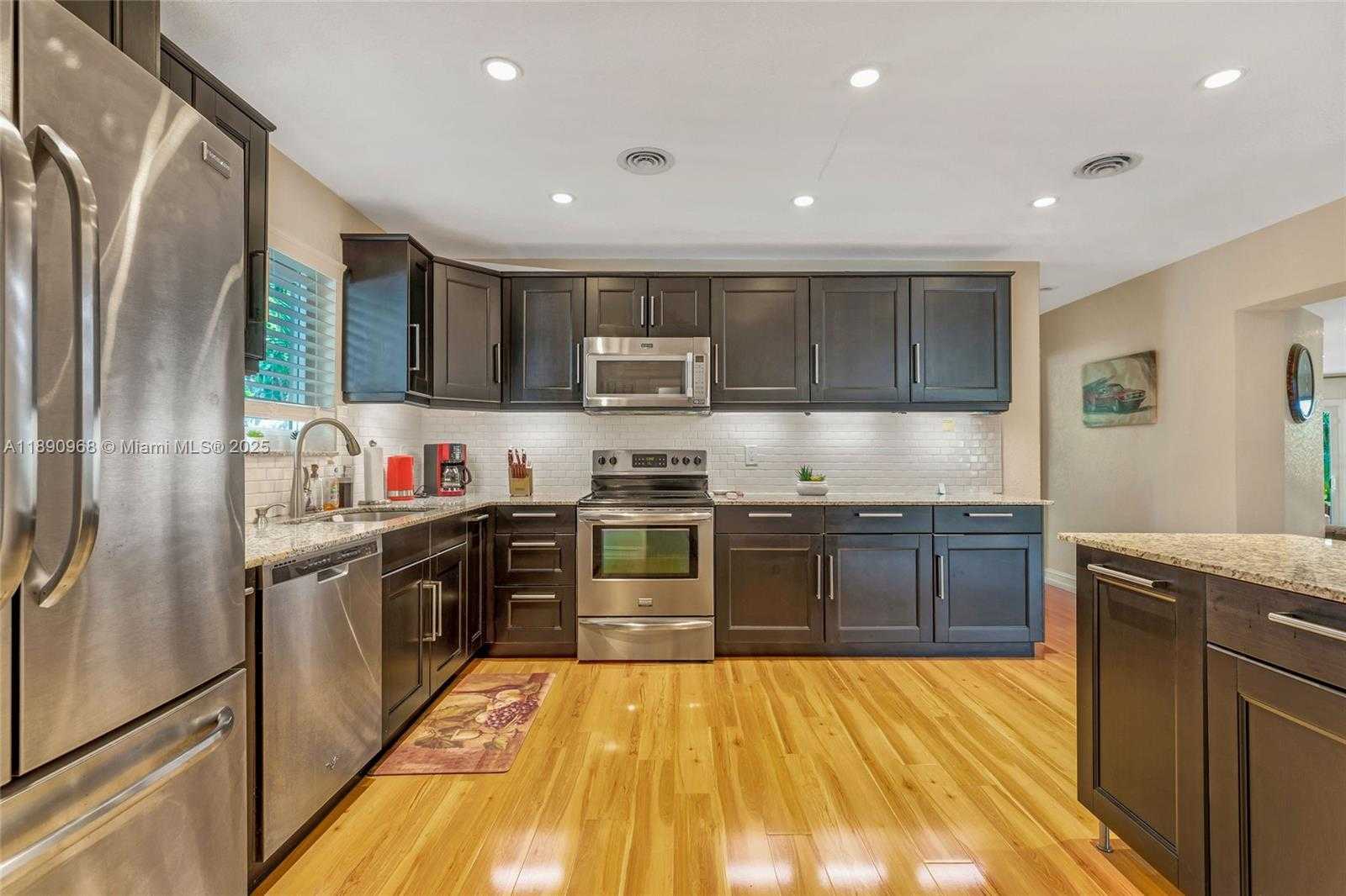 Small Image of 2167 NORTH EAST 58TH ST, Fort Lauderdale Number 13