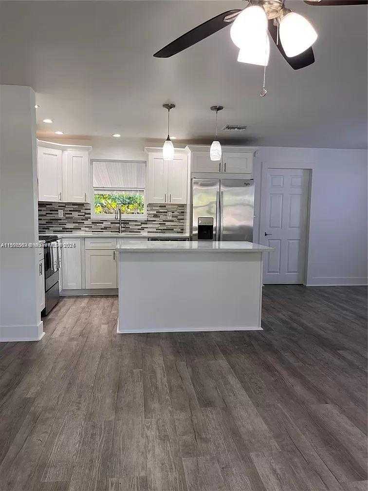 Small Image of 5691 NORTH EAST 7TH TER, Oakland Park Number 2