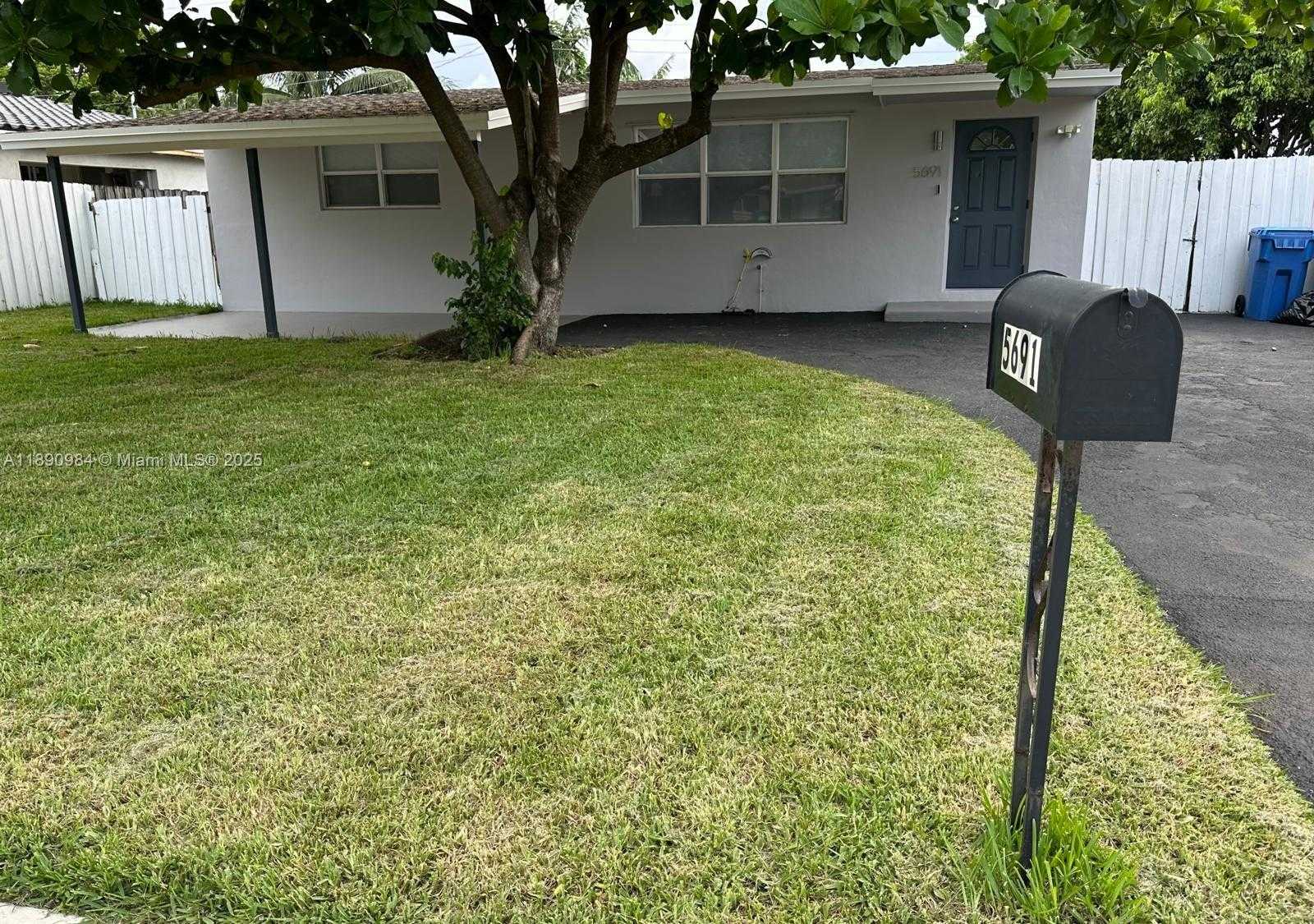 Small Image of 5691 NORTH EAST 7TH TER, Oakland Park Number 27