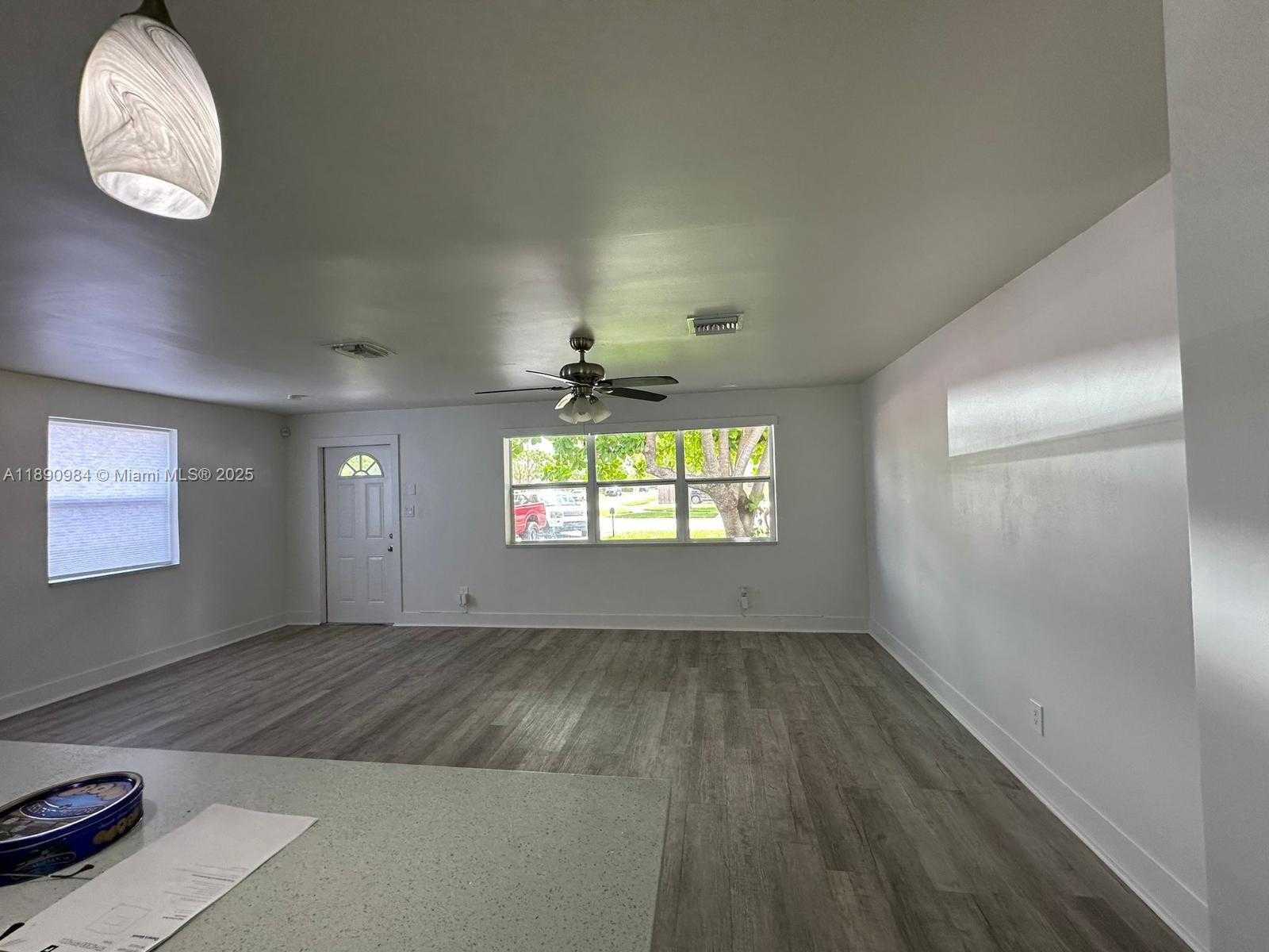 Small Image of 5691 NORTH EAST 7TH TER, Oakland Park Number 3