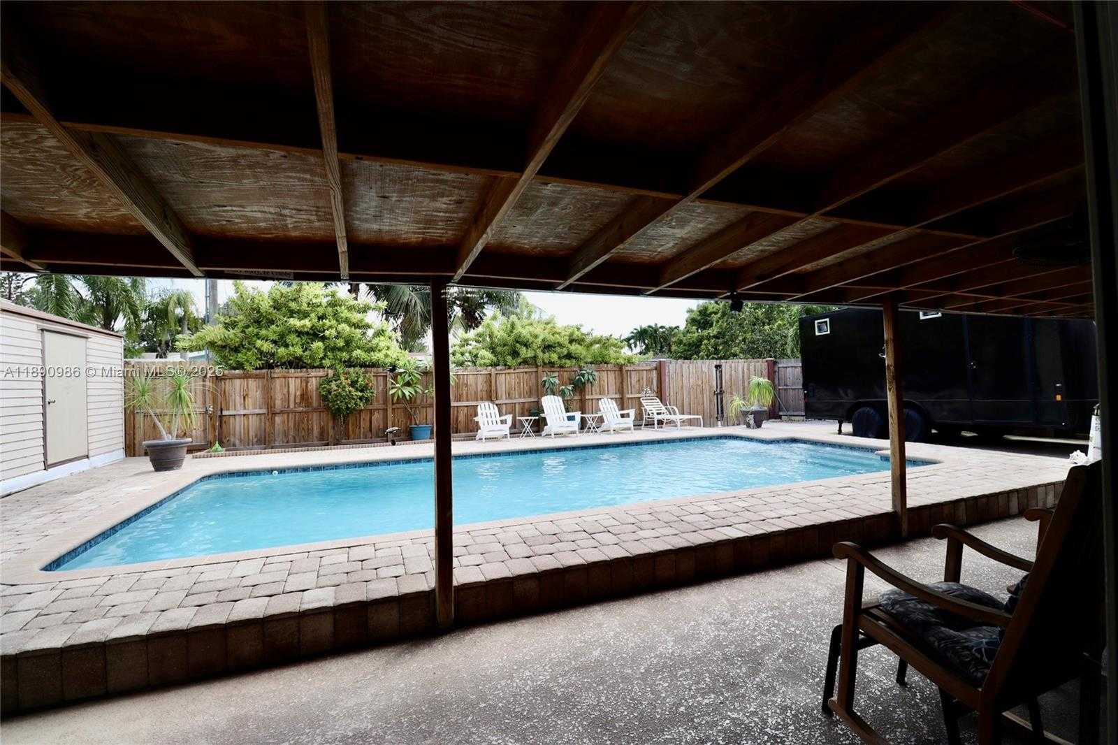 Small Image of 1007 NORTH GOLF DR, Hollywood Number 13