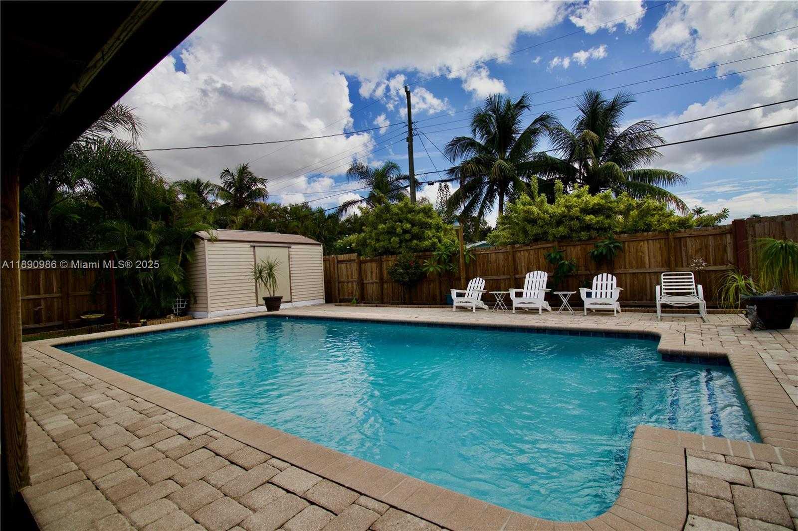 Small Image of 1007 NORTH GOLF DR, Hollywood Number 14