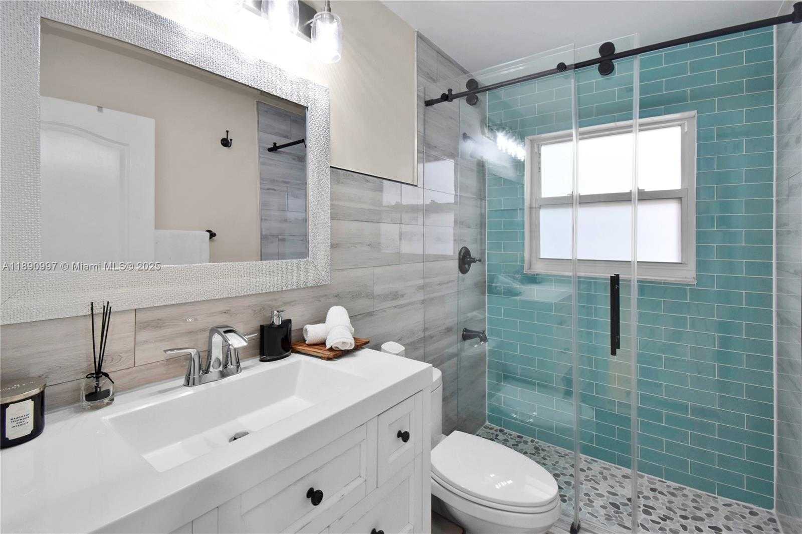 Small Image of 523 STONEMONT DR, Weston Number 25