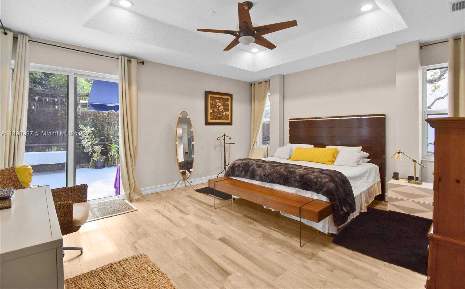 Small Image of 523 STONEMONT DR, Weston Number 26