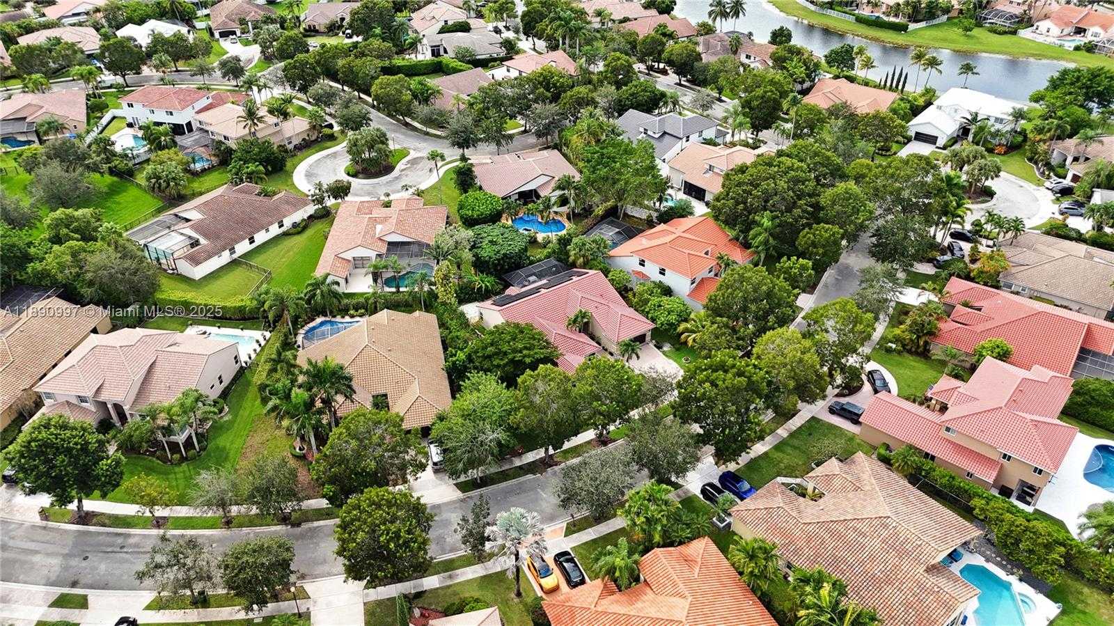 Small Image of 523 STONEMONT DR, Weston Number 45