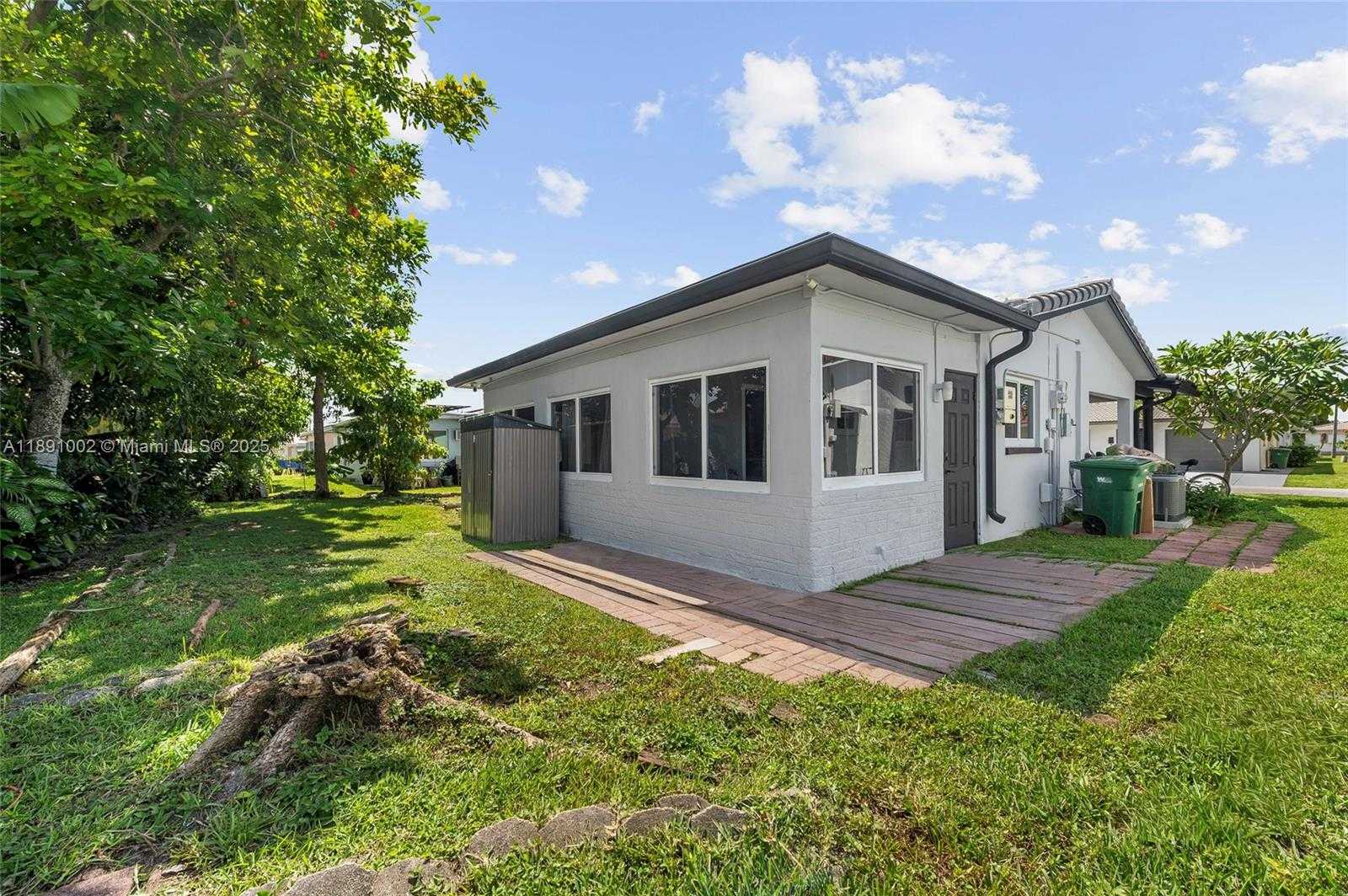 Small Image of 5716 NORTH WEST 86TH AVE, Tamarac Number 28