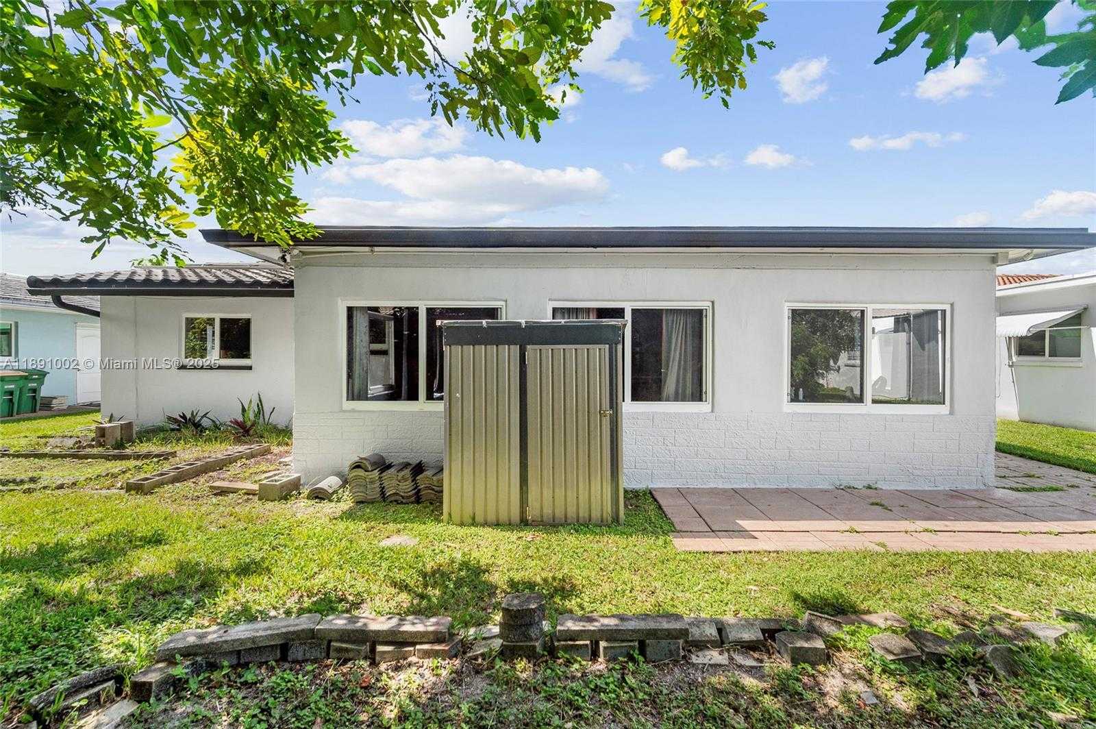 Small Image of 5716 NORTH WEST 86TH AVE, Tamarac Number 29