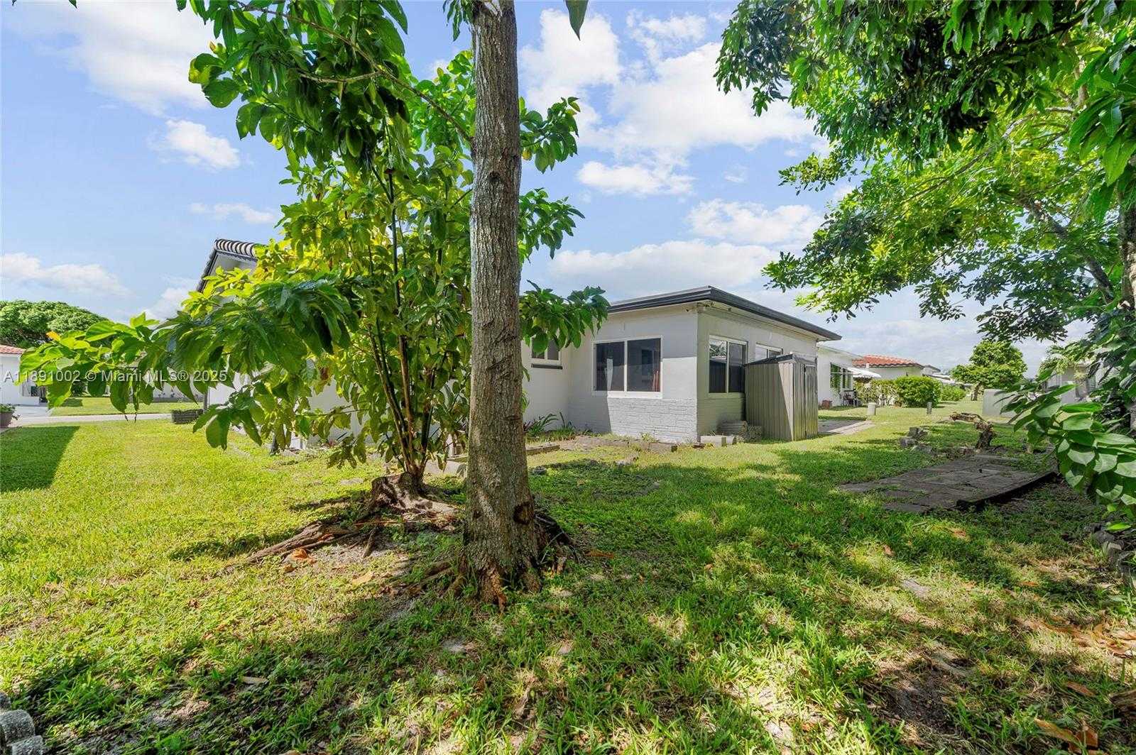 Small Image of 5716 NORTH WEST 86TH AVE, Tamarac Number 30