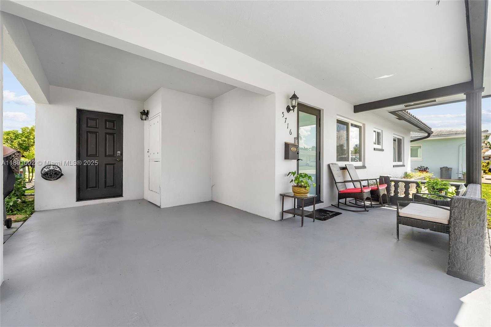 Small Image of 5716 NORTH WEST 86TH AVE, Tamarac Number 4