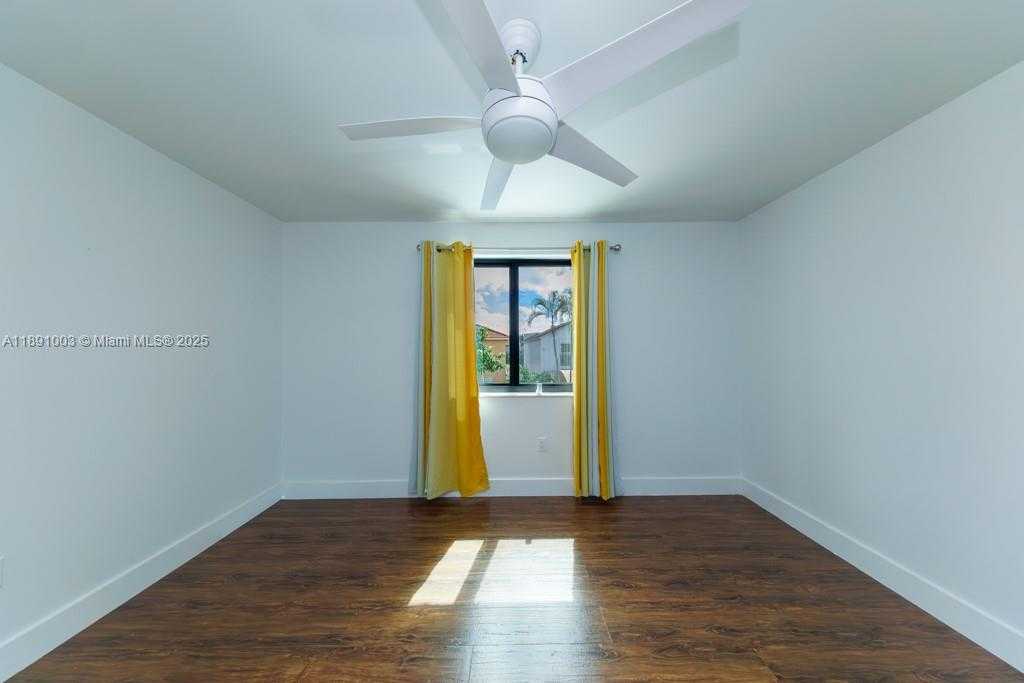 Small Image of 8248 NORTH WEST 195TH TER, Hialeah Number 50