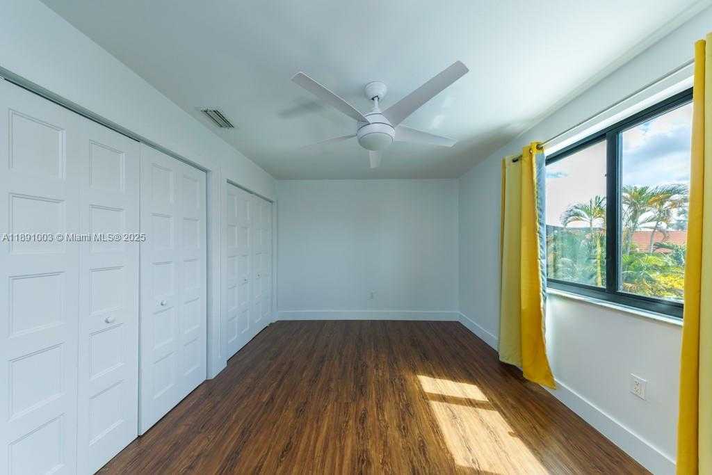 Small Image of 8248 NORTH WEST 195TH TER, Hialeah Number 55