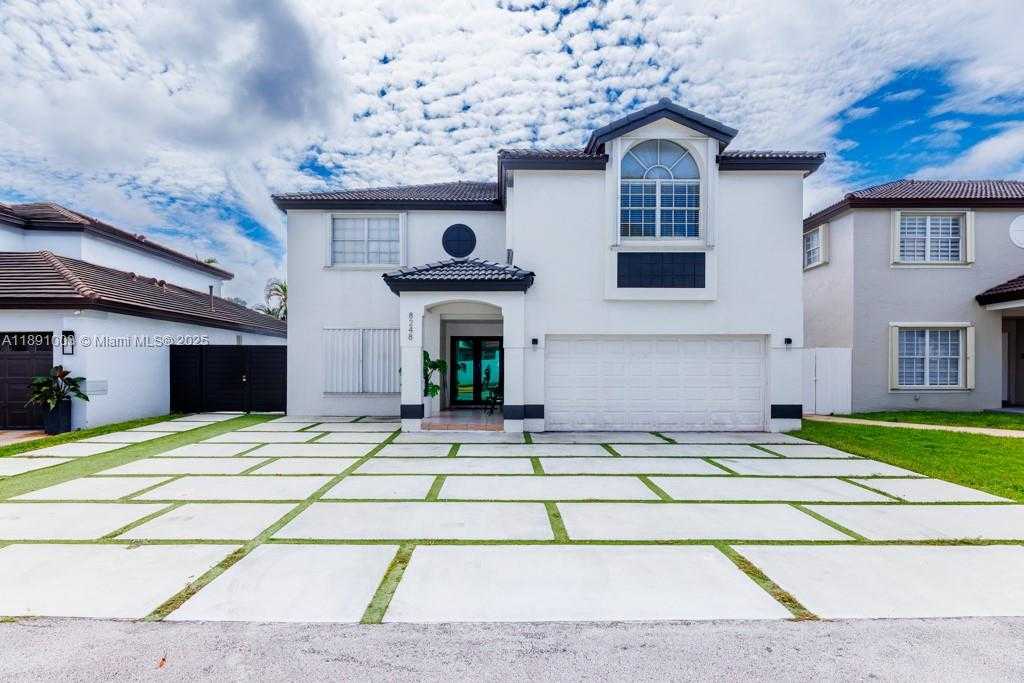 Small Image of 8248 NORTH WEST 195TH TER, Hialeah Number 6