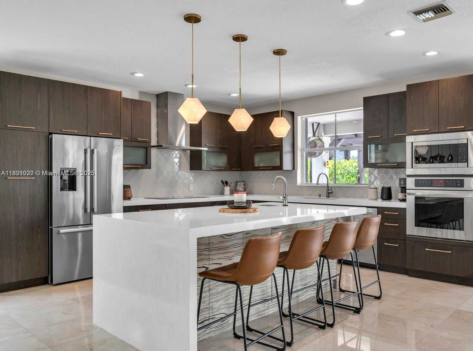Small Image of 2132 QUAIL ROOST DR, Weston Number 10