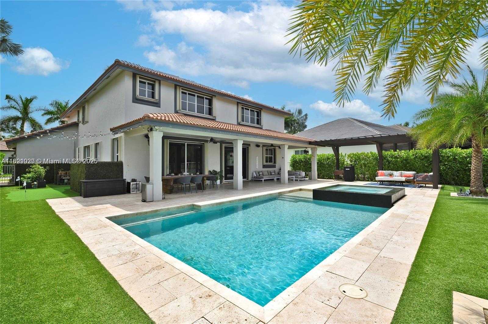 Small Image of 2132 QUAIL ROOST DR, Weston Number 2