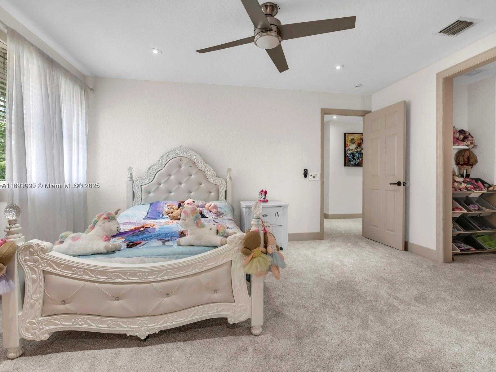 Small Image of 2132 QUAIL ROOST DR, Weston Number 30