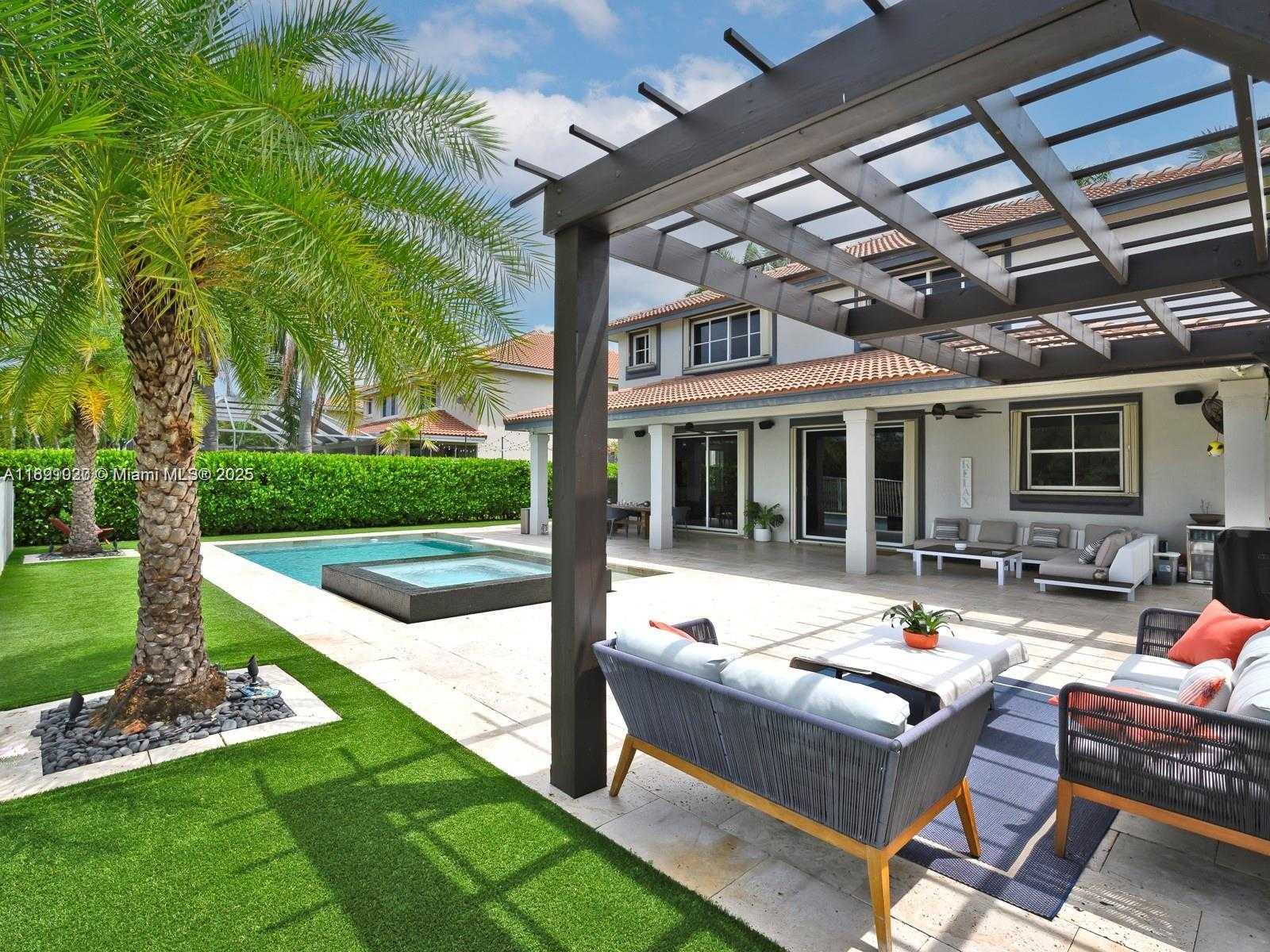 Small Image of 2132 QUAIL ROOST DR, Weston Number 32