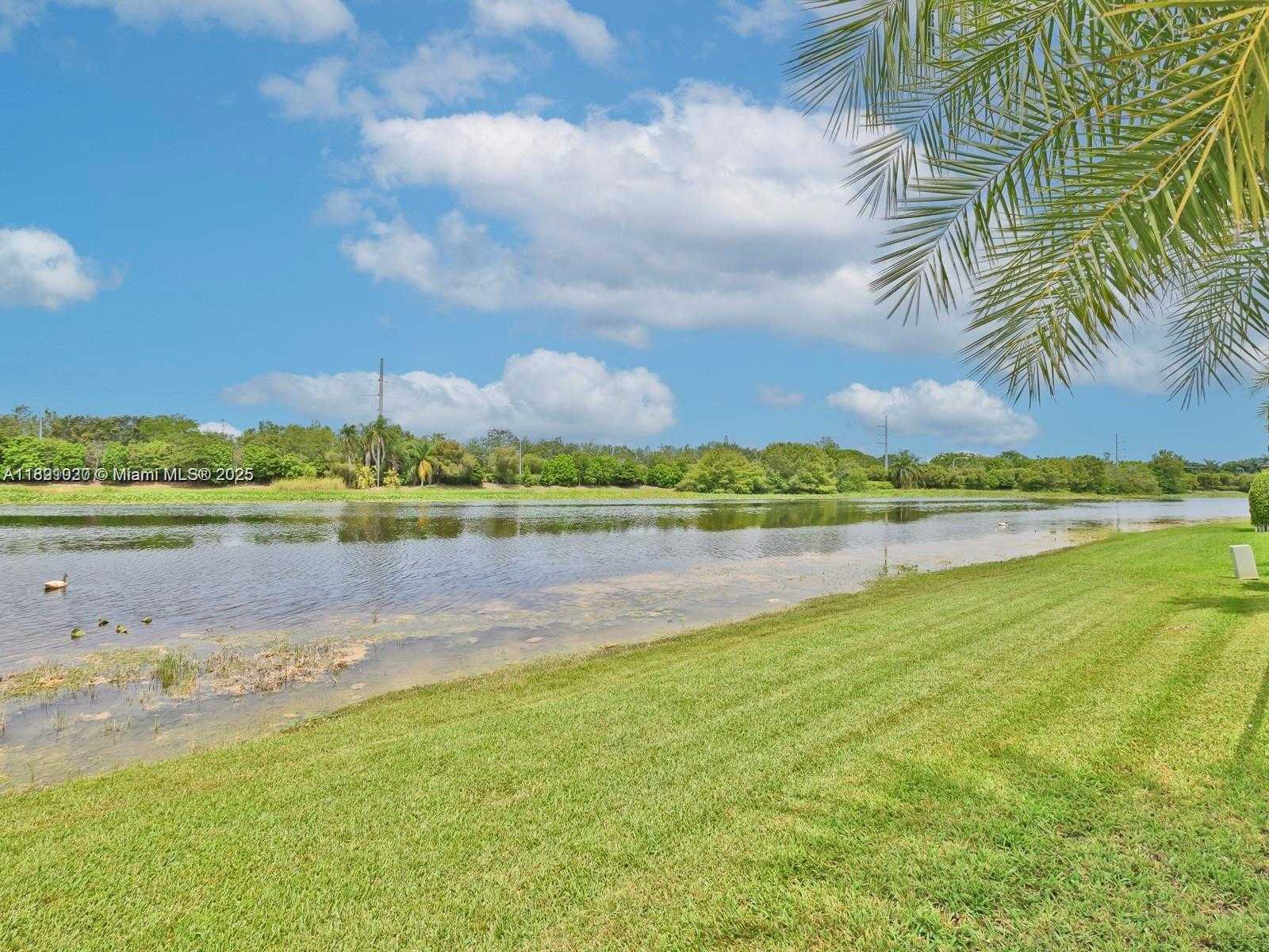 Small Image of 2132 QUAIL ROOST DR, Weston Number 39