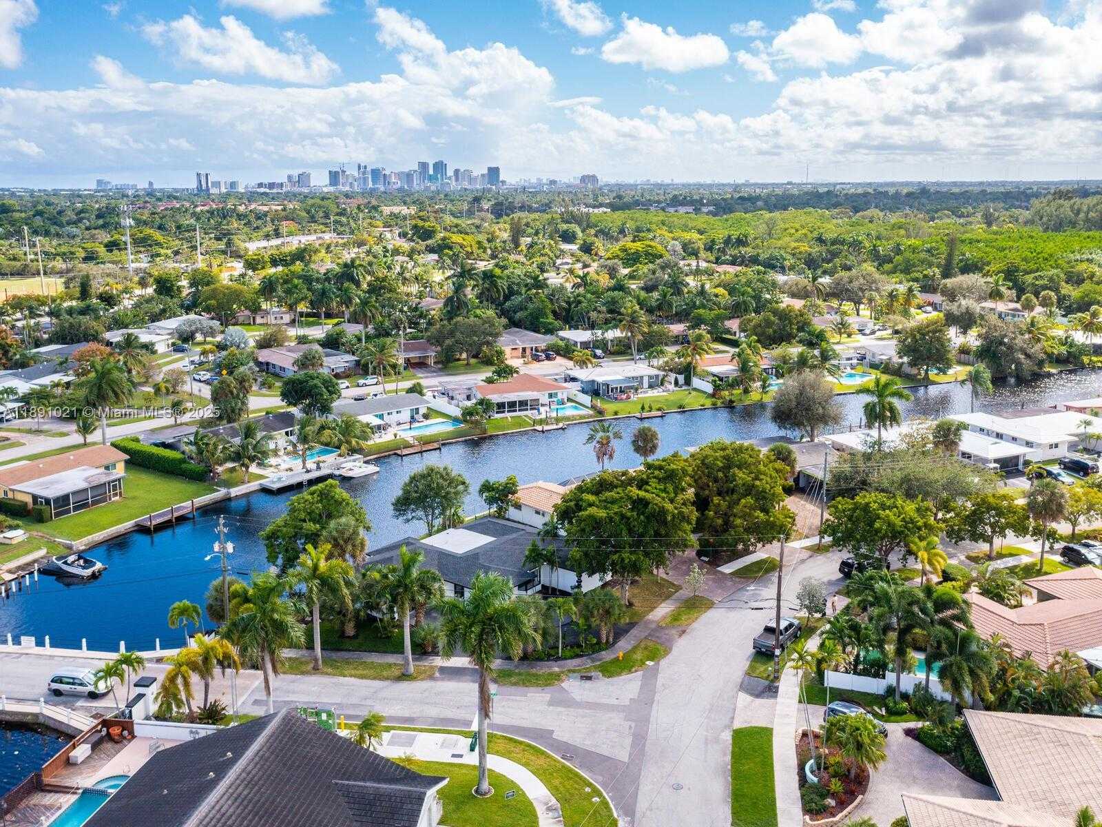 Small Image of 2856 NORTH WEST 10TH AVE, Wilton Manors Number 13